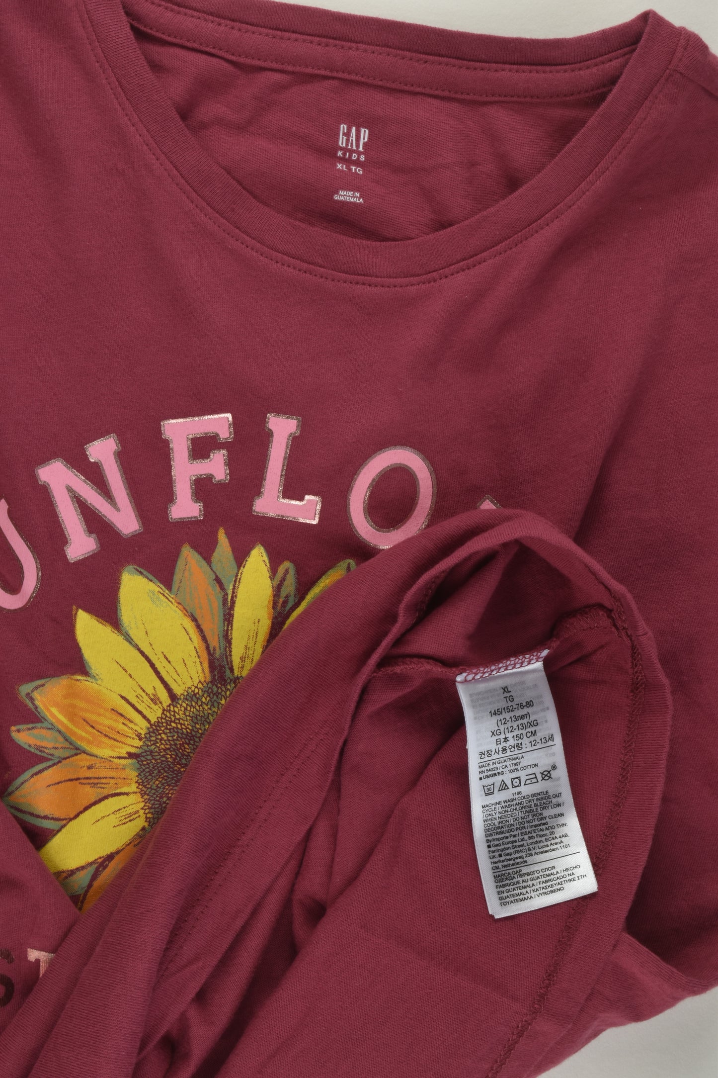 Gap Kids Size 12-13 Sunflower T-shirt