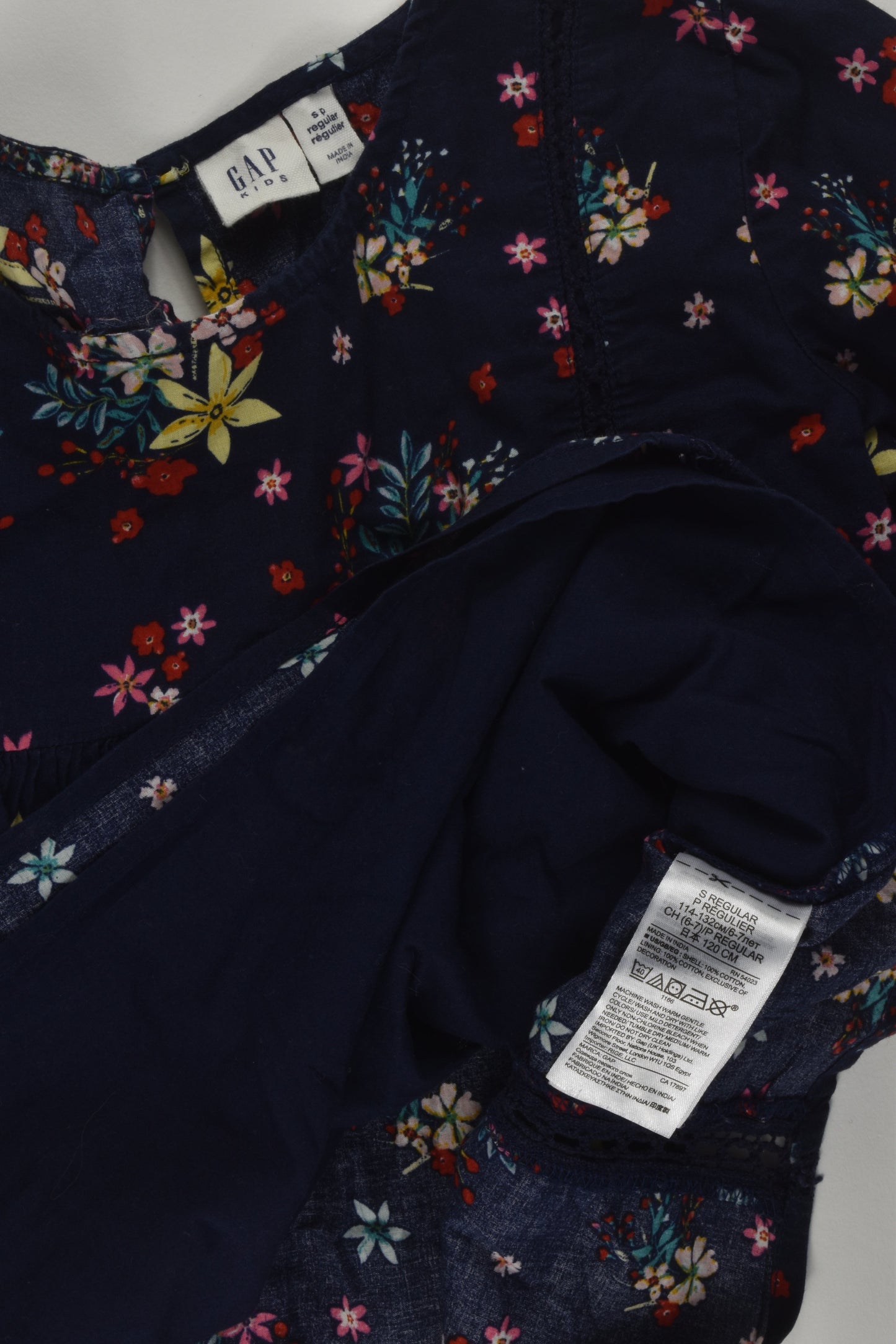 Gap Kids Size 6-7 Floral Blouse