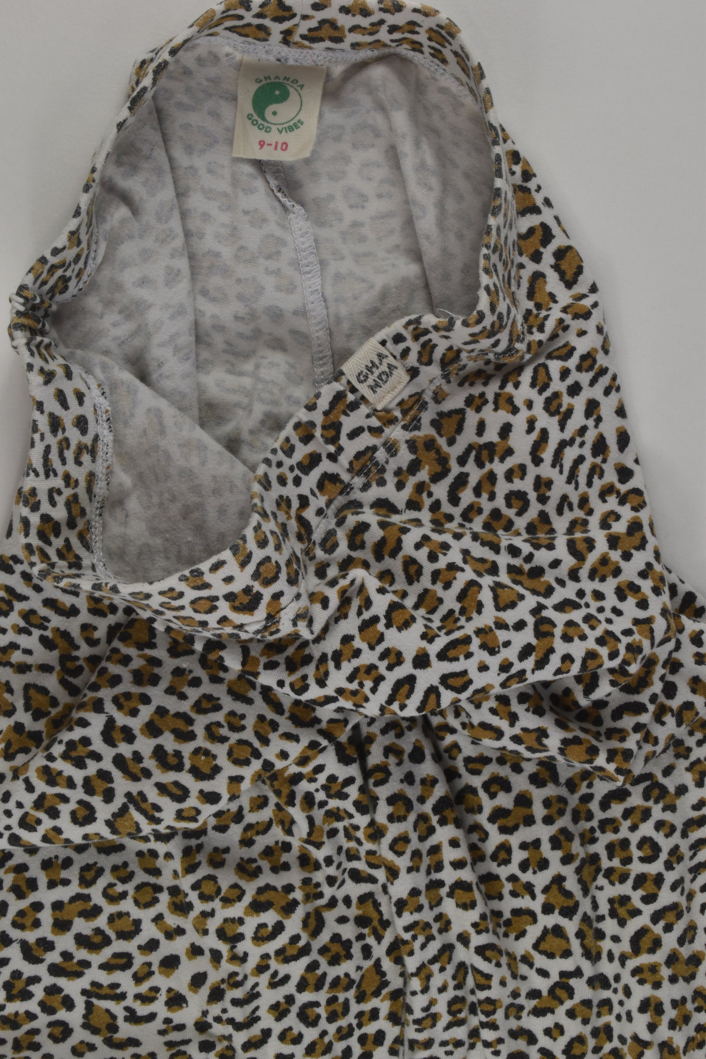 Ghanda Size 9-10 Leopard Print Leggings