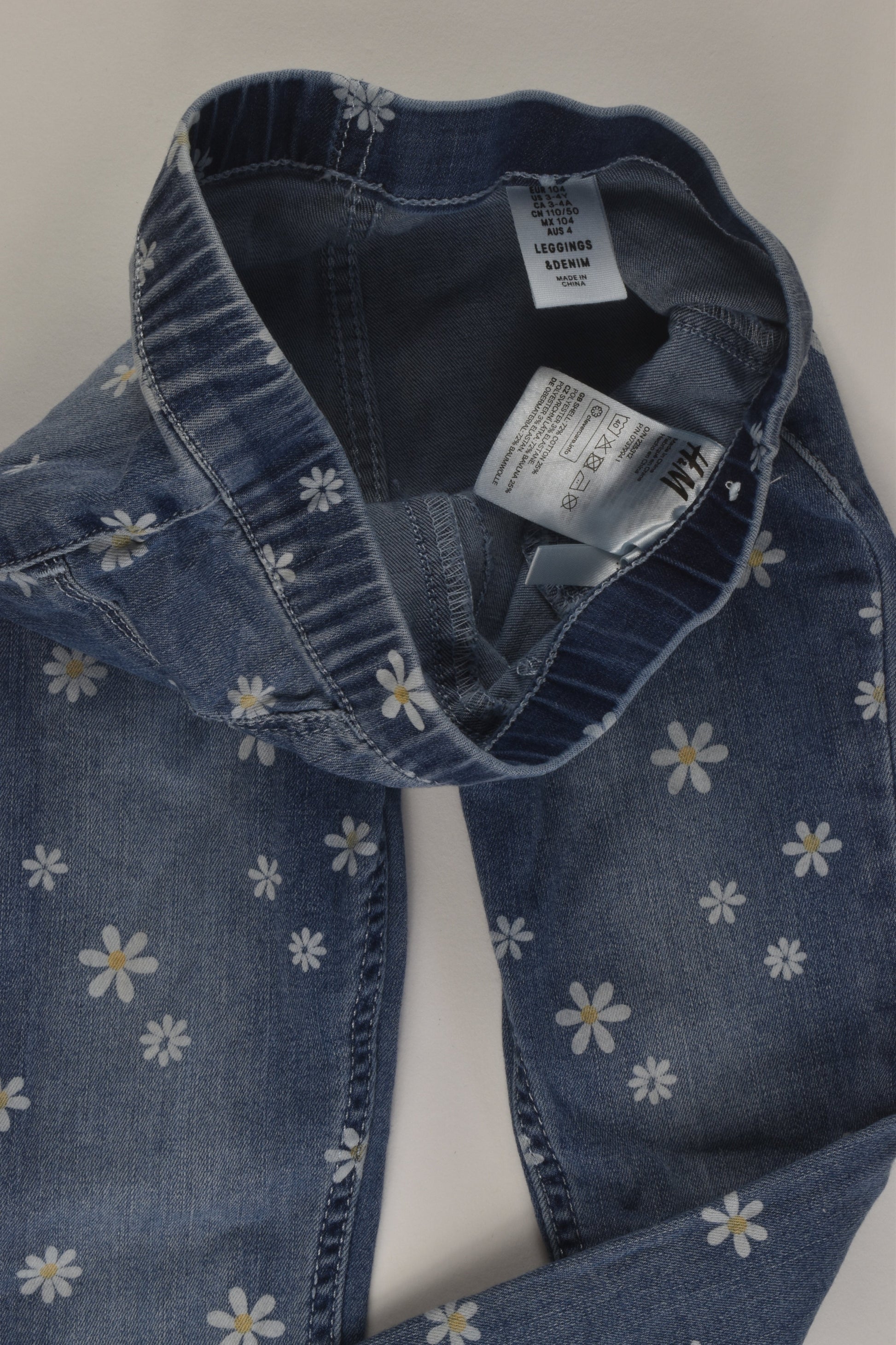 H&M Size 4 Daisy Denim Pants