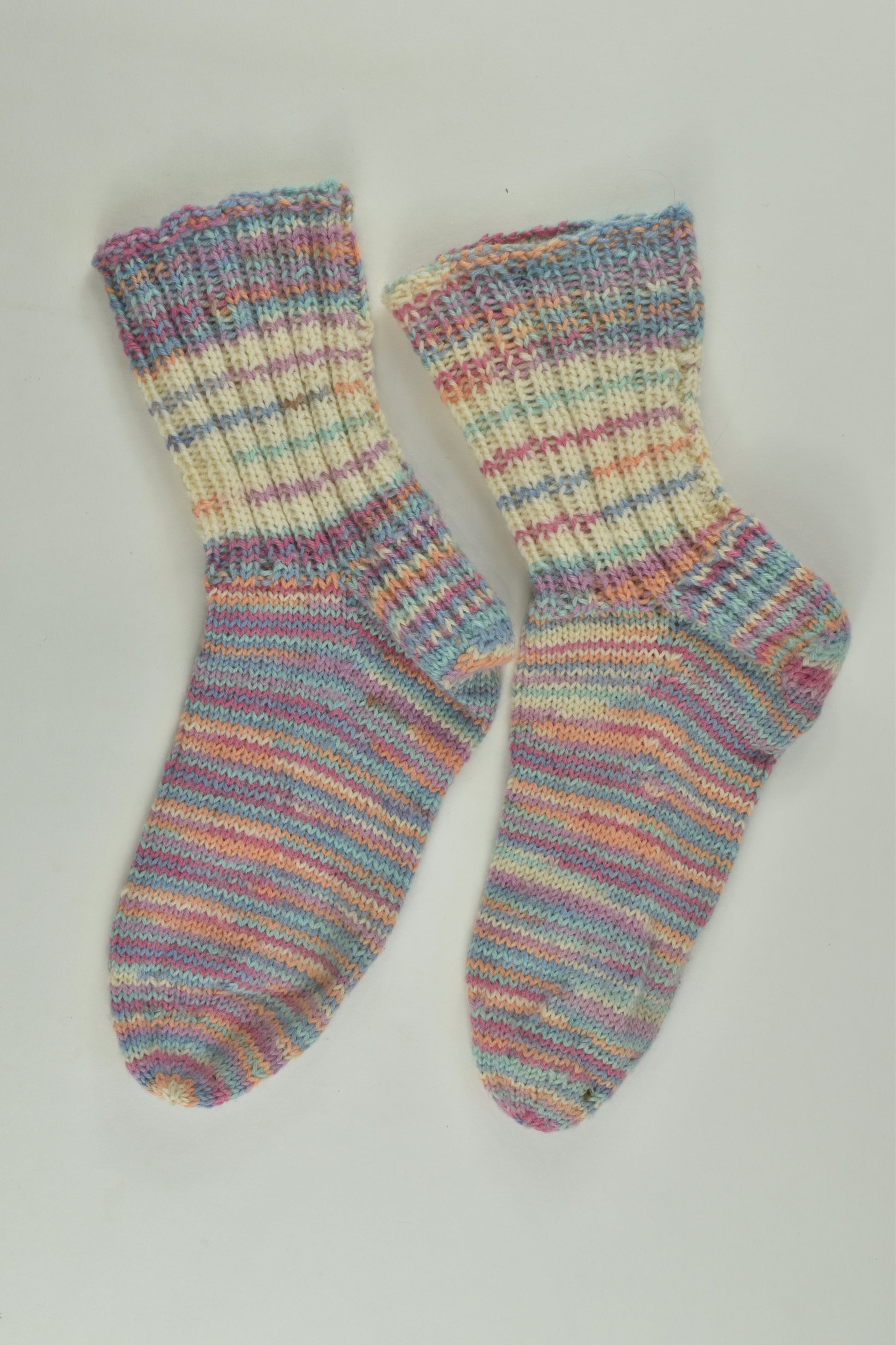 Handmade Size approx 10-12 years Wool Socks
