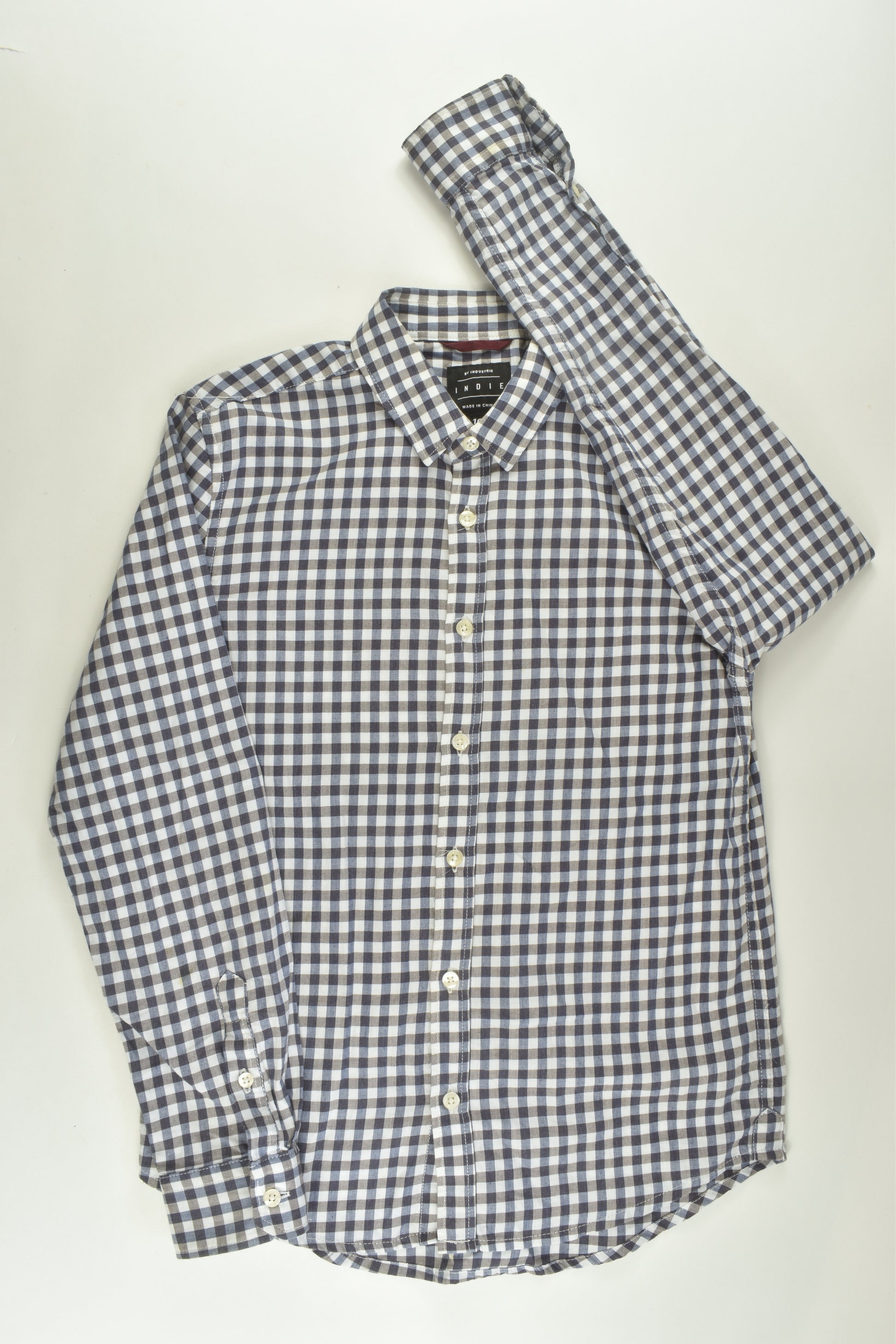 Indie by Industrie Size 10 Checked Button-up Shirt