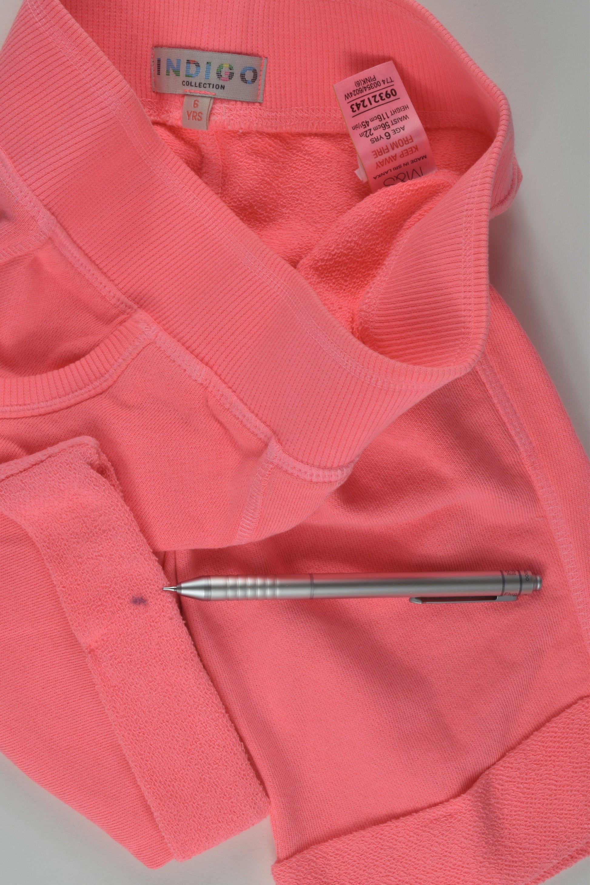 Indigo by Marks & Spencer Size 6 Shorts