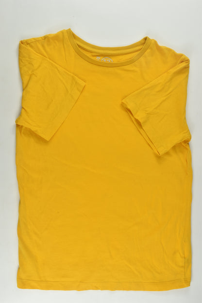 K-D Size 12 T-shirt