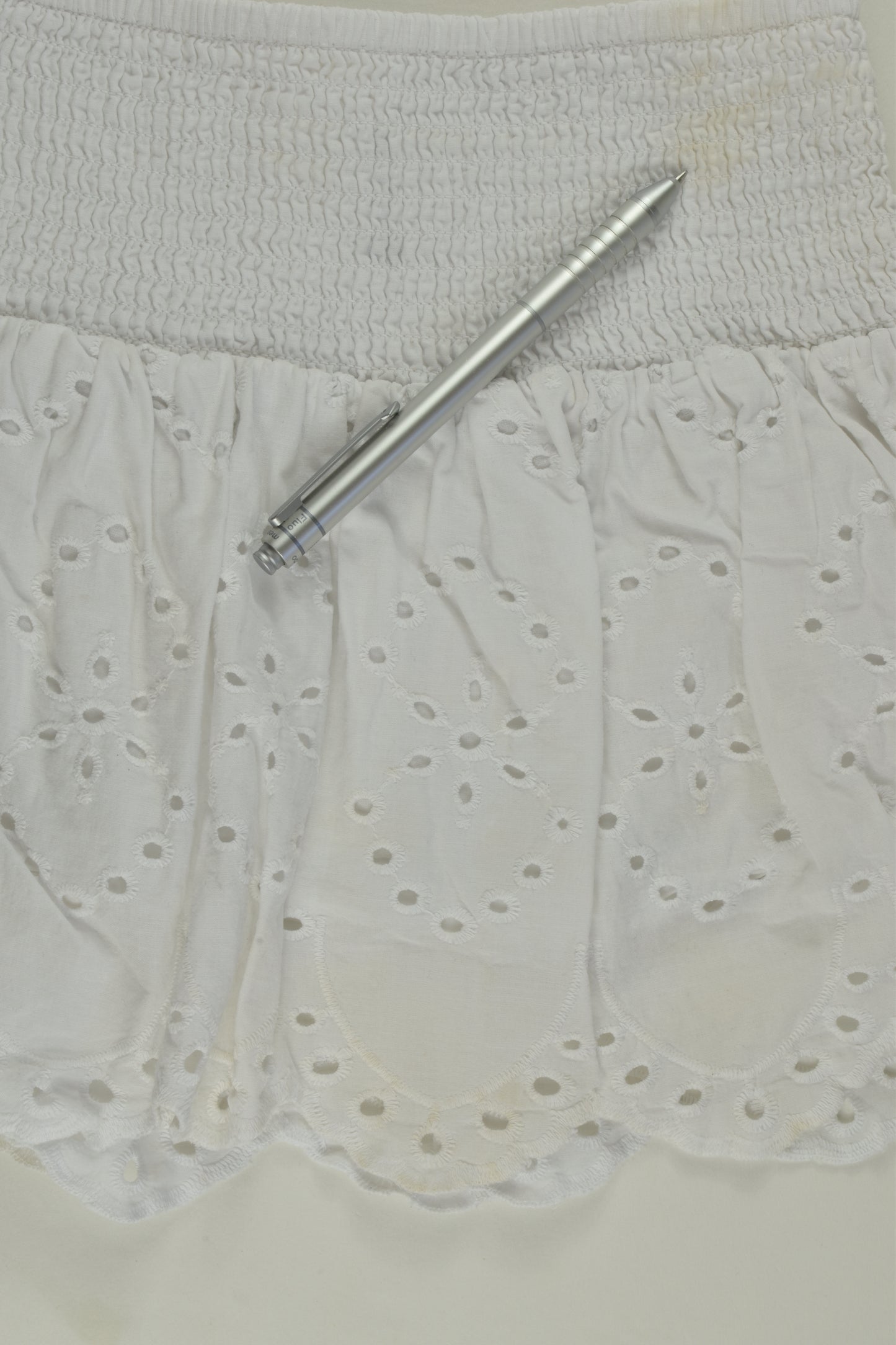 K-D Size 3 Lined White Skirt