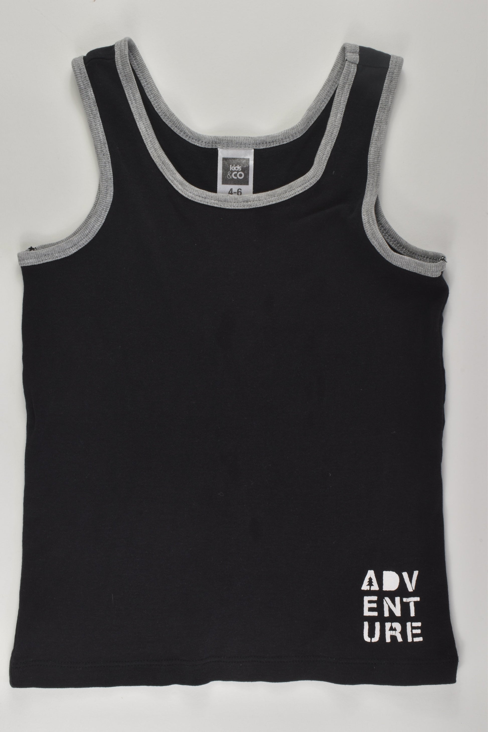 Kids & Co Size 4-5 'Adventure' Singlet