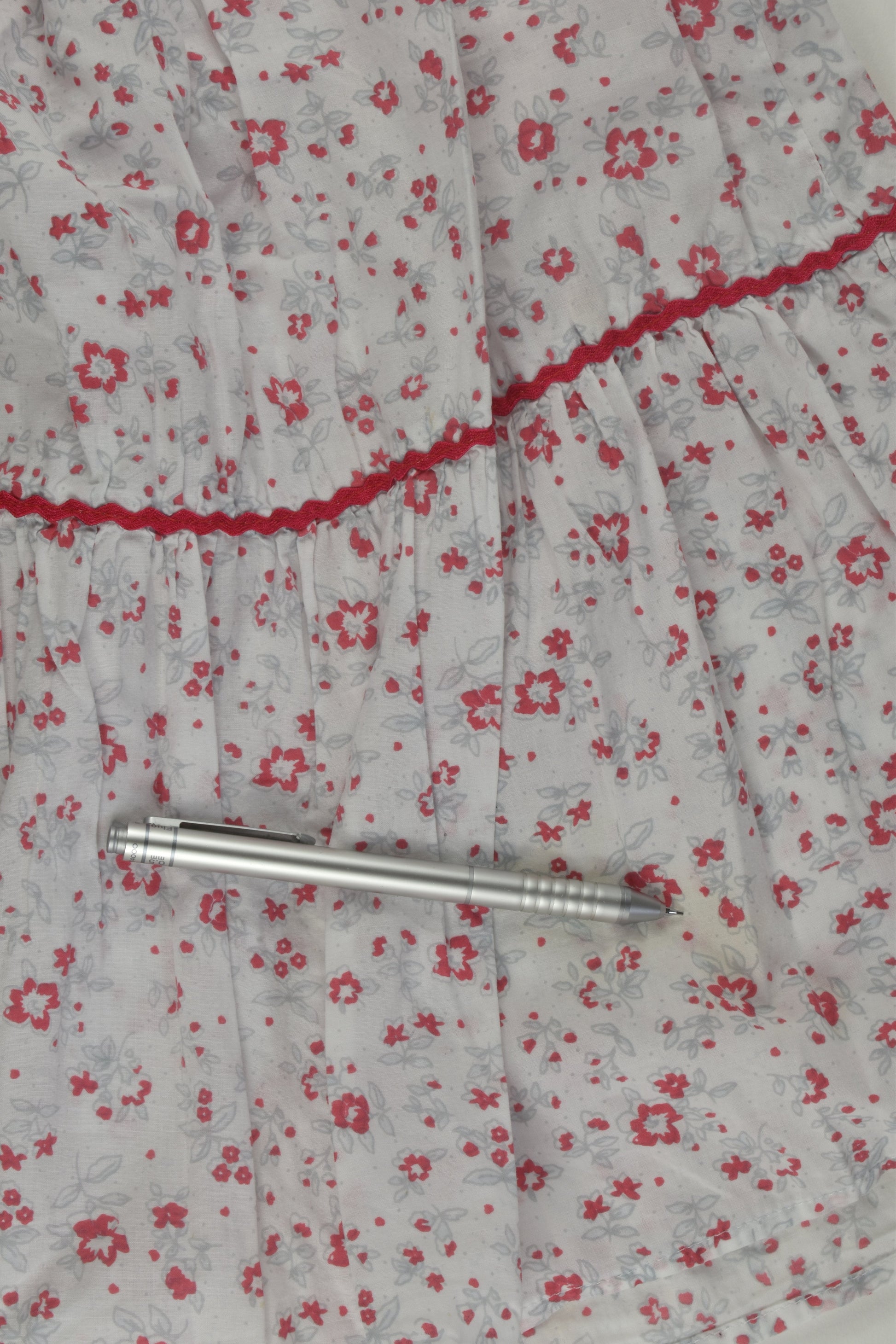 Kidsagogo Size 6 Floral Dress