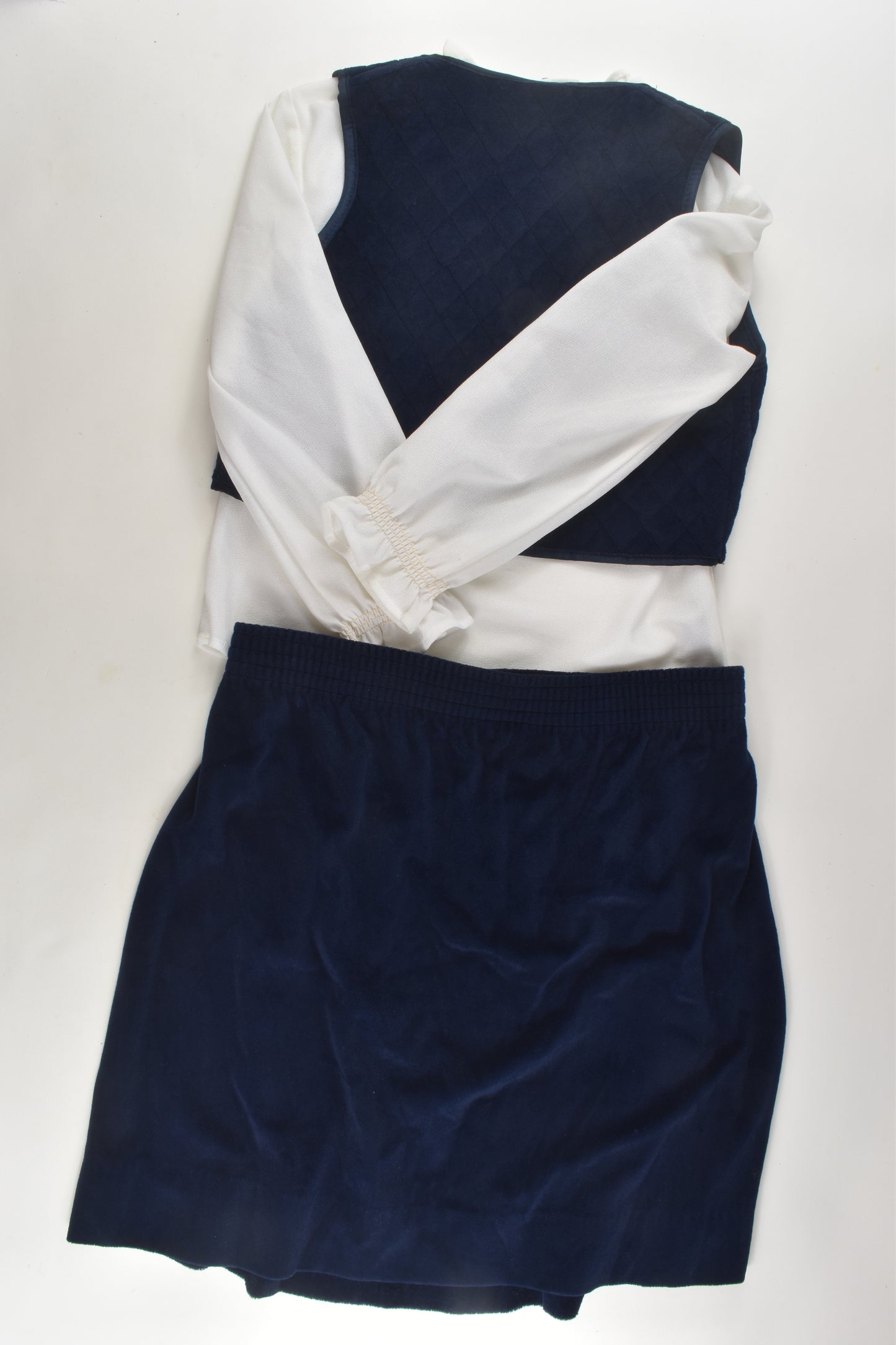 Mothercare Size 5-6 Vintage Three Piece Outfit