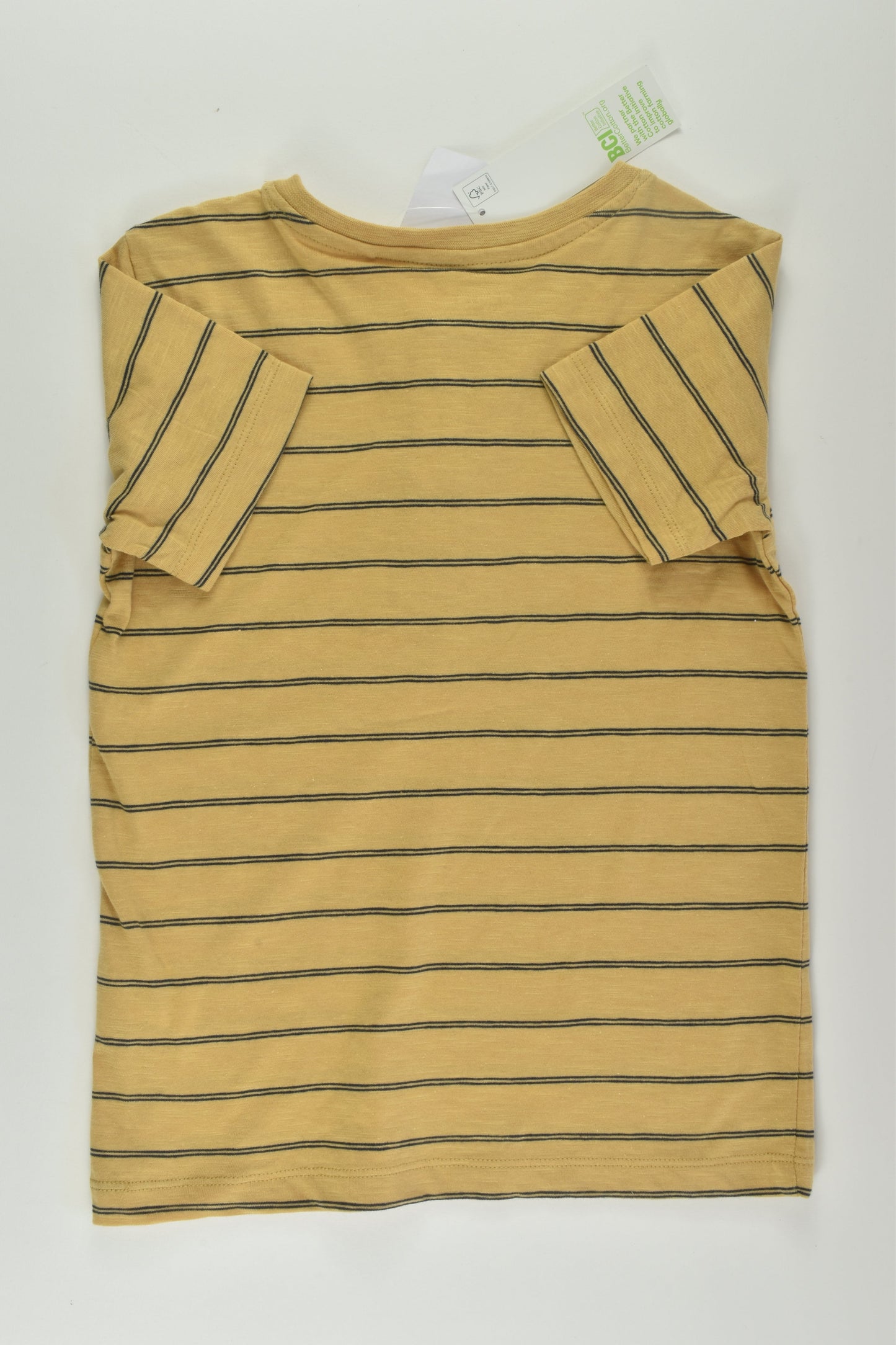 NEW Anko Size 4 Button T-shirt