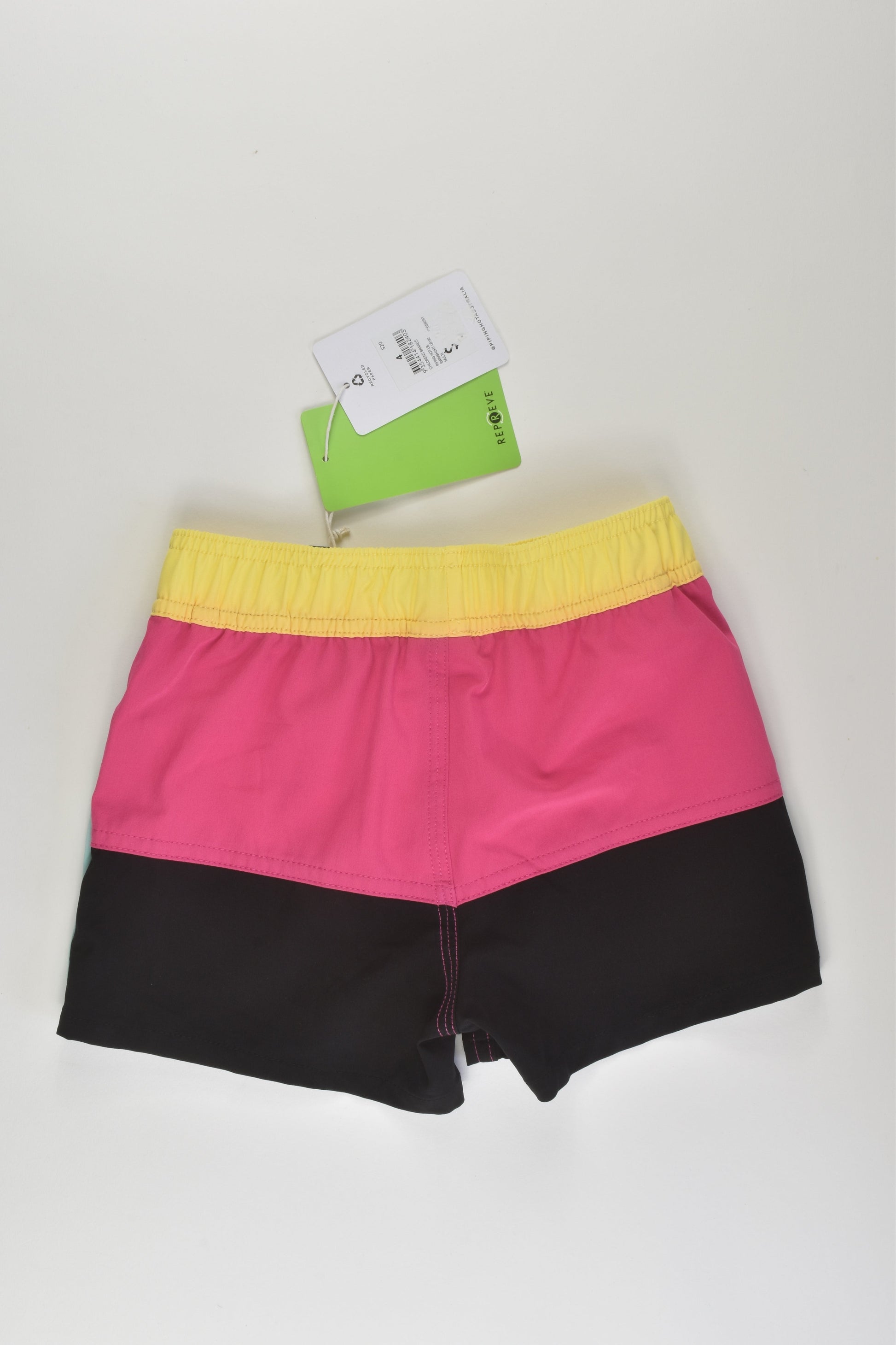NEW Piping Hot Size 4 Board Shorts
