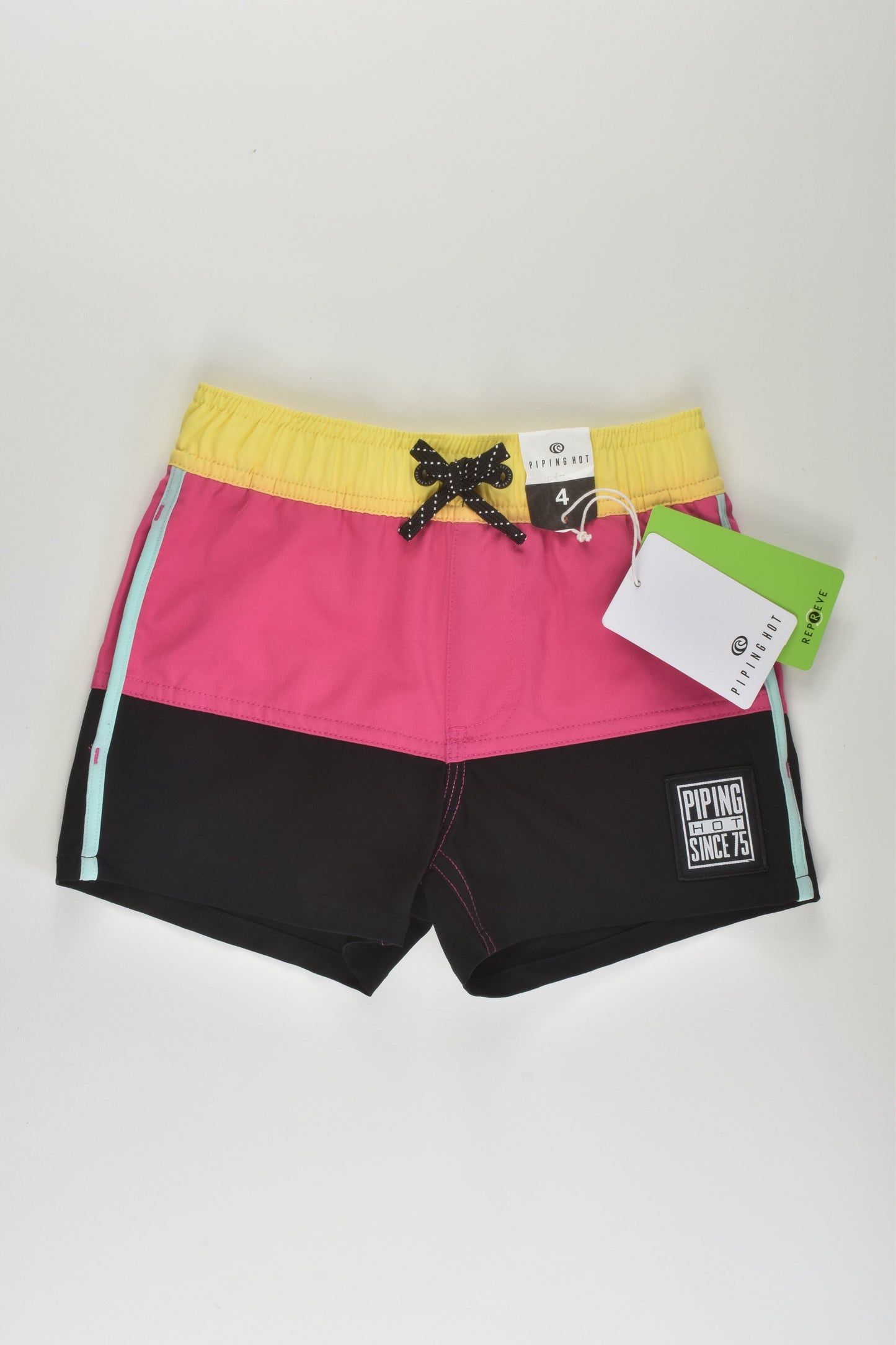 NEW Piping Hot Size 4 Board Shorts