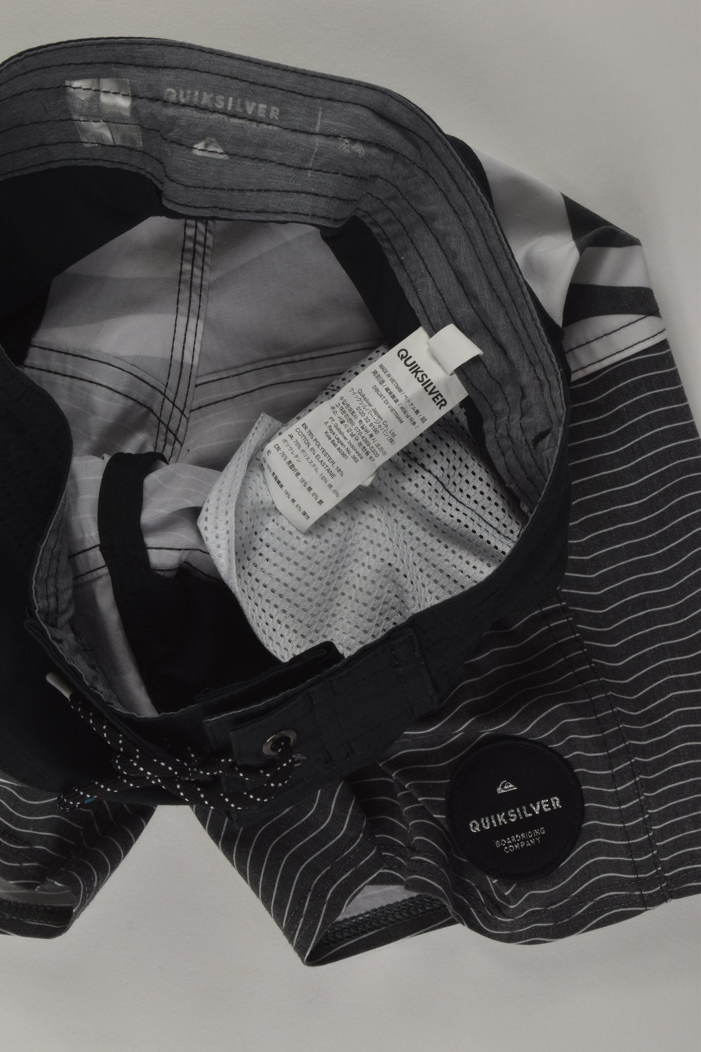 Quiksilver Size 8 Board Shorts