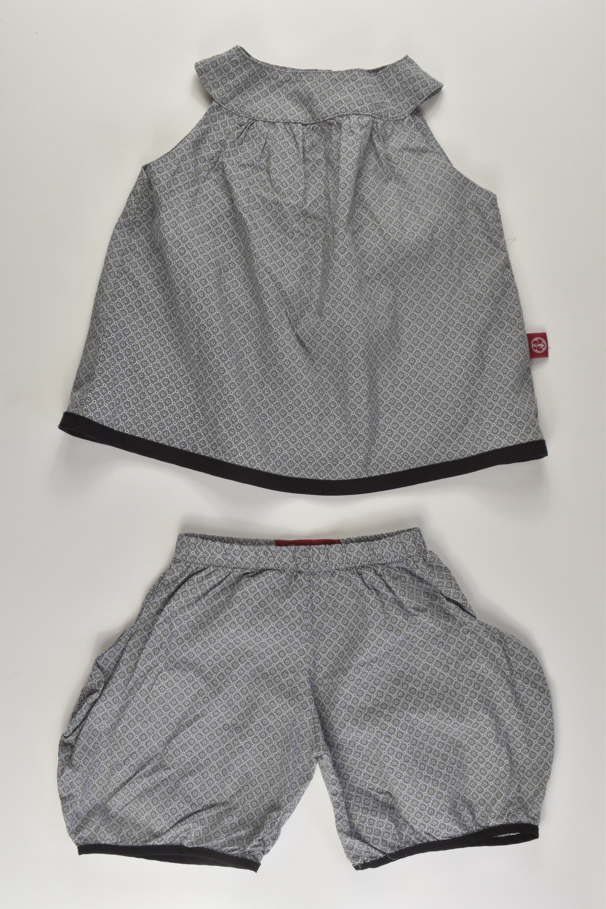 Redfish Kids Size 0-1 (12 months) Outfit