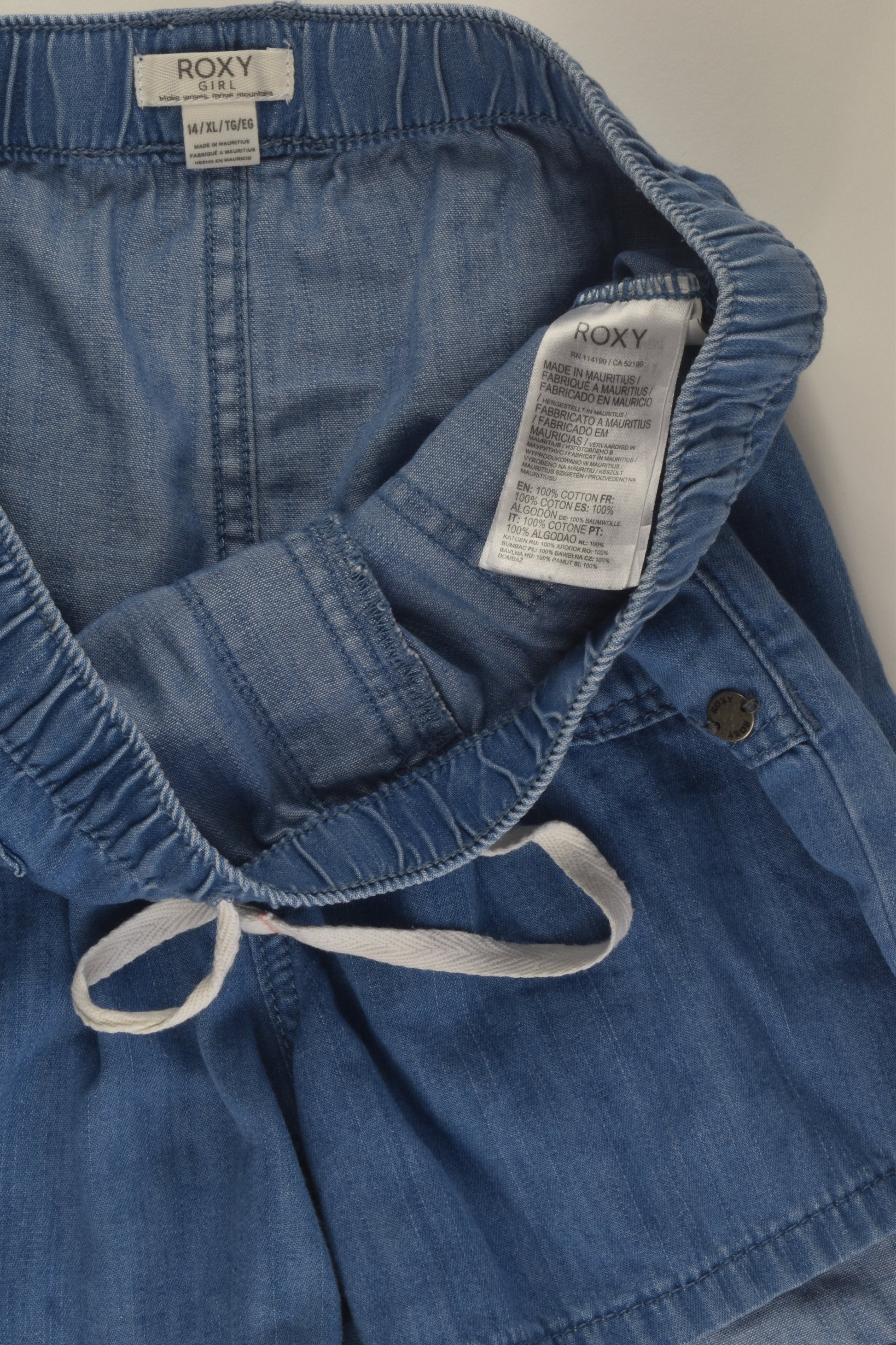 Roxy Size 14 Lightweight Denim Shorts