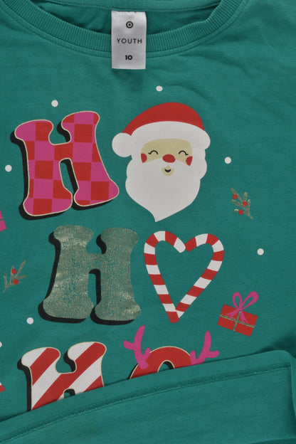 Target Size 10 Christmas T-shirt