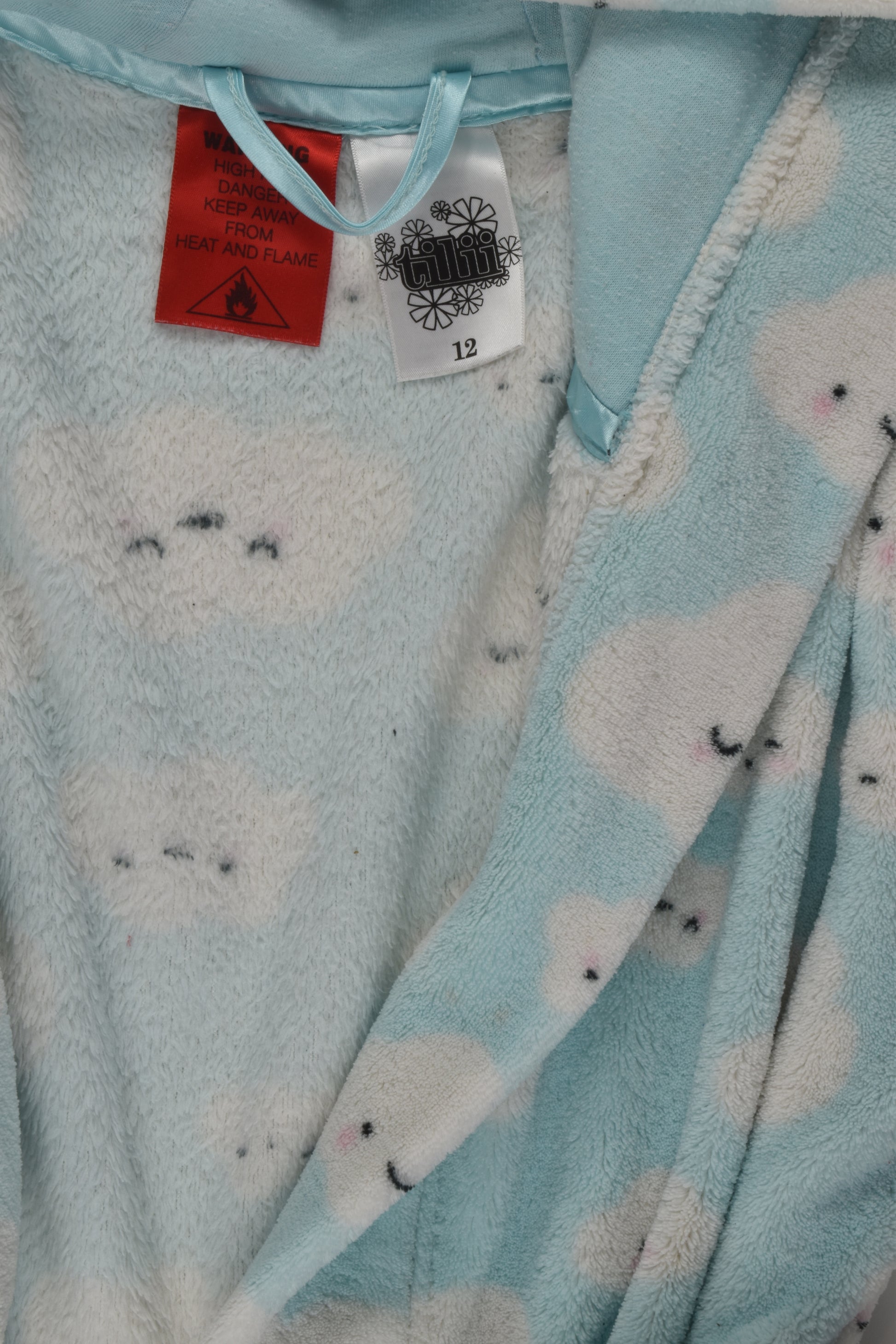 Tilii Size 12 Clouds Dressing Gown