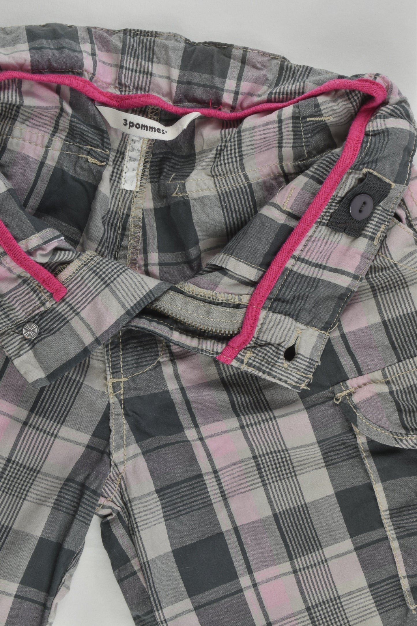3 Pommes Size 6-7 Lightweight Checked Shorts