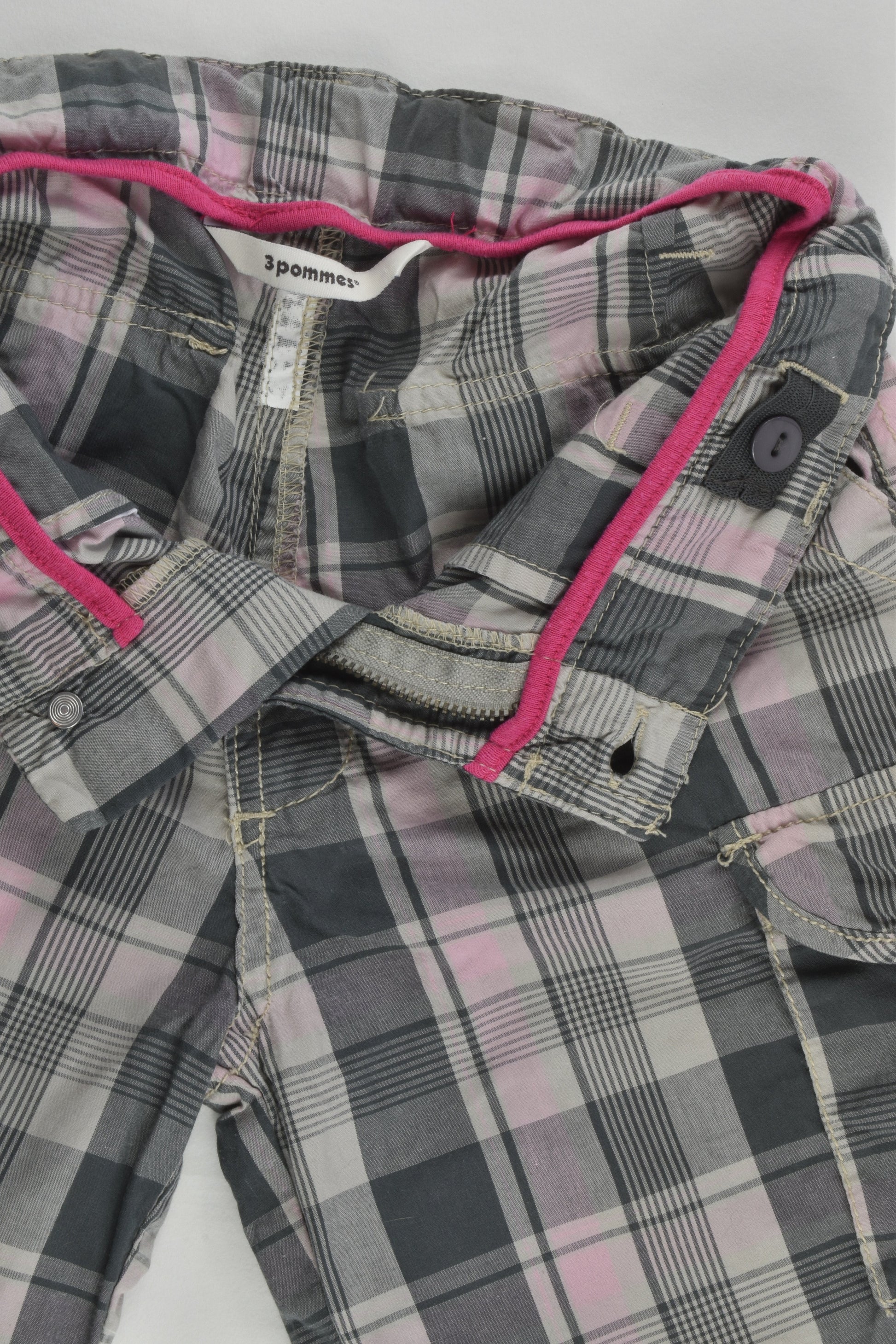 3 Pommes Size 6-7 Lightweight Checked Shorts