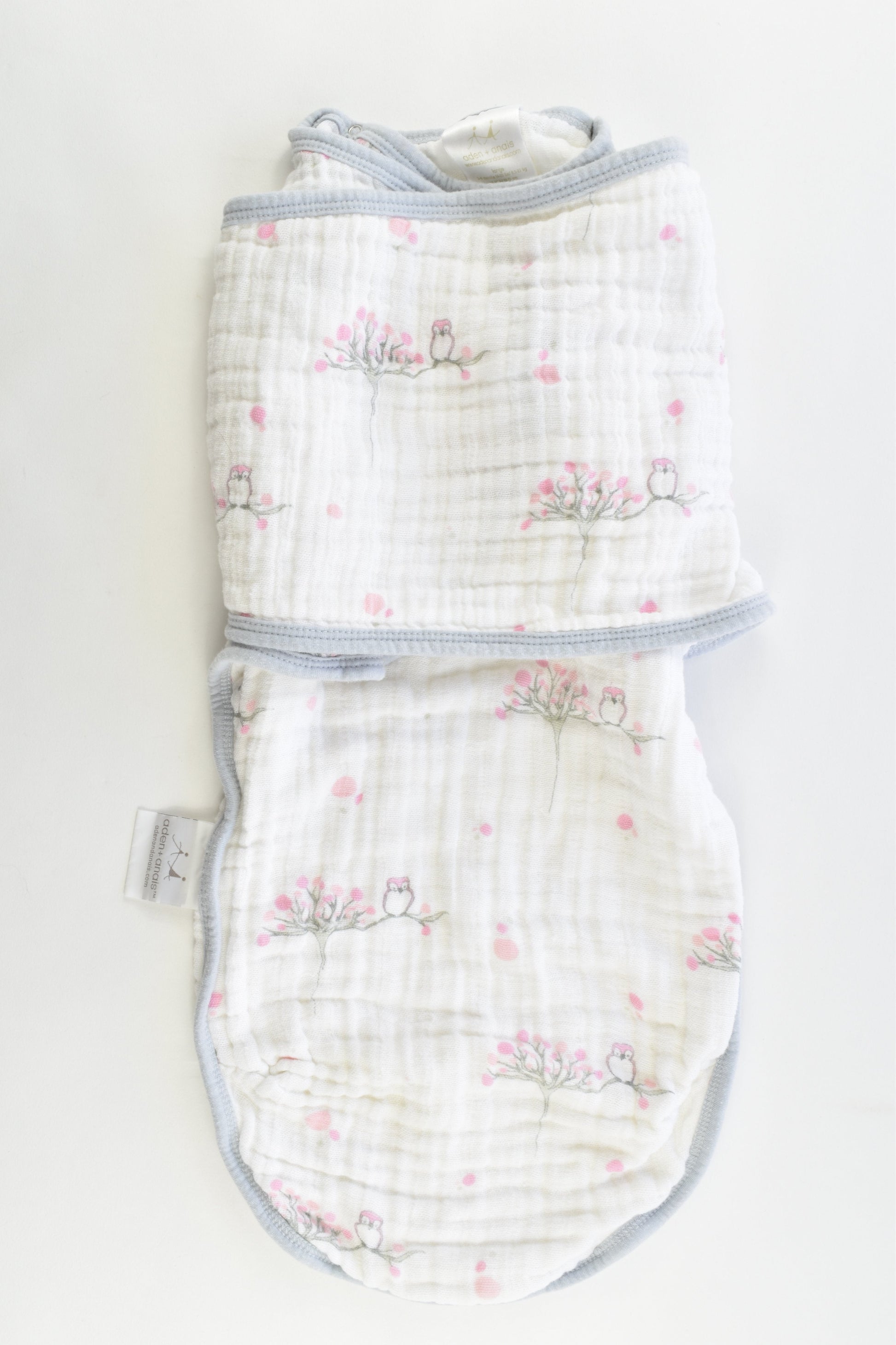 Aden + Anais Size 3-6 months (6.3-9.1 kg) Muslin Swaddle