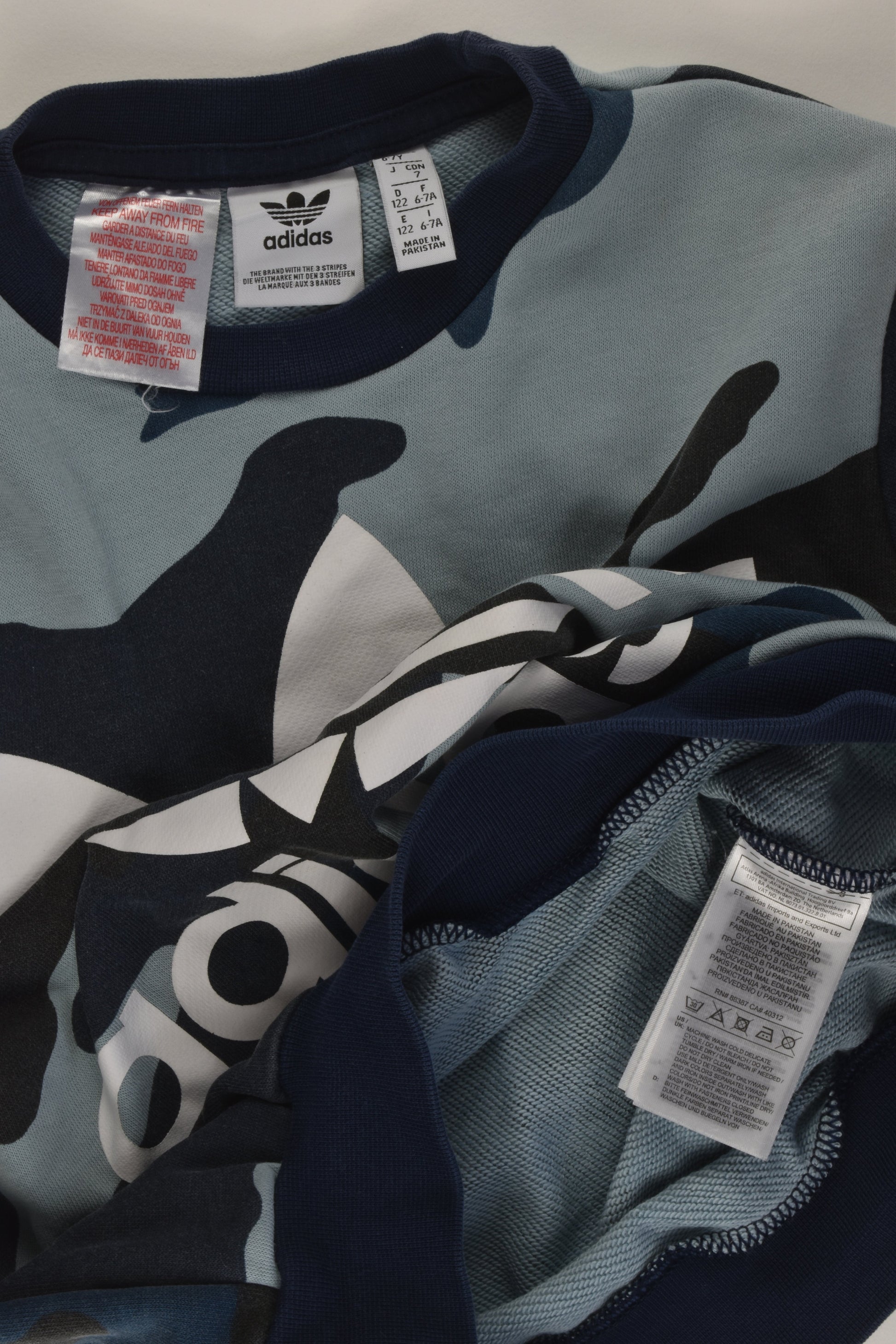 Adidas Size 6-7 Camouflage Sweater