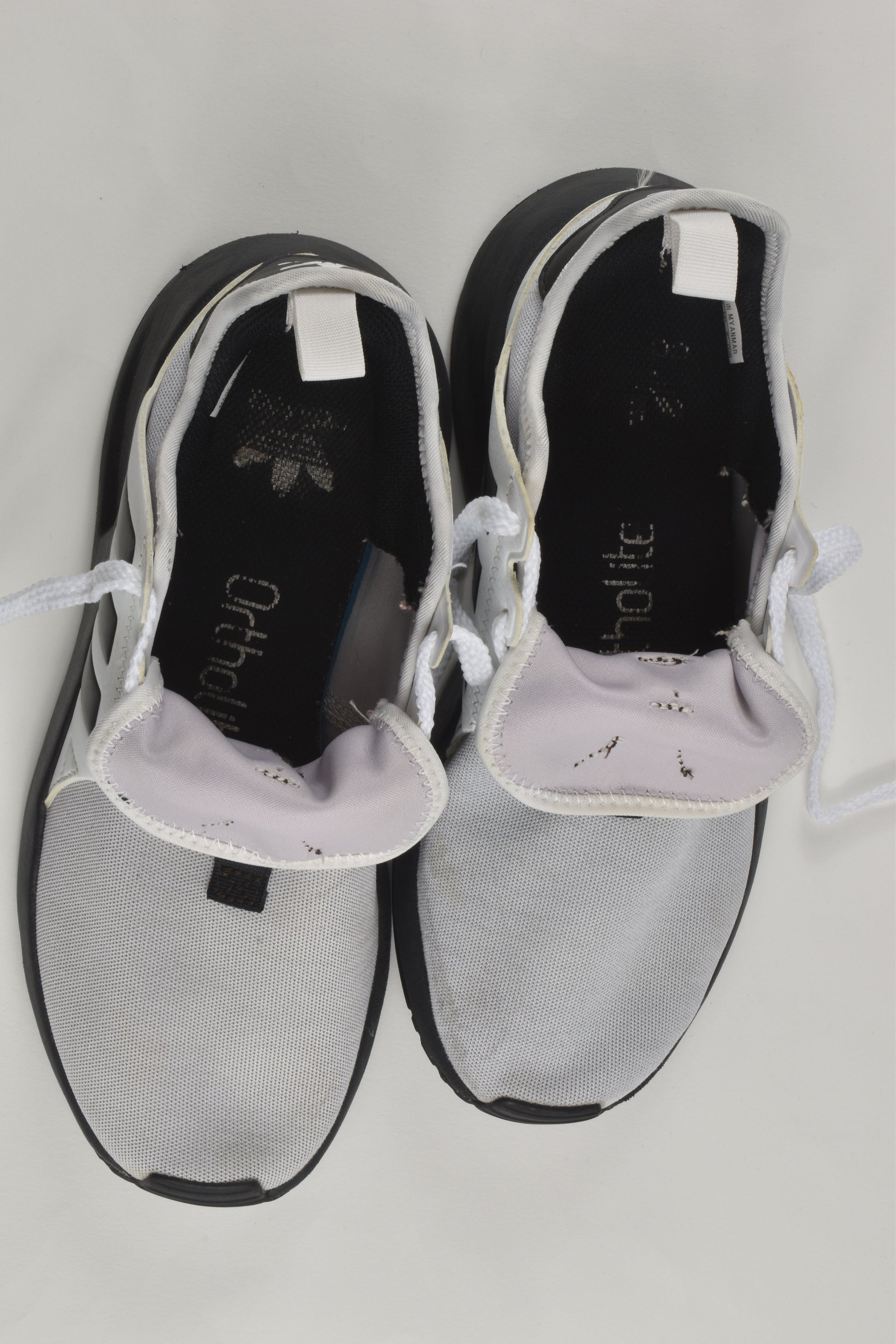 Adidas Size UK 3.5 Shoes