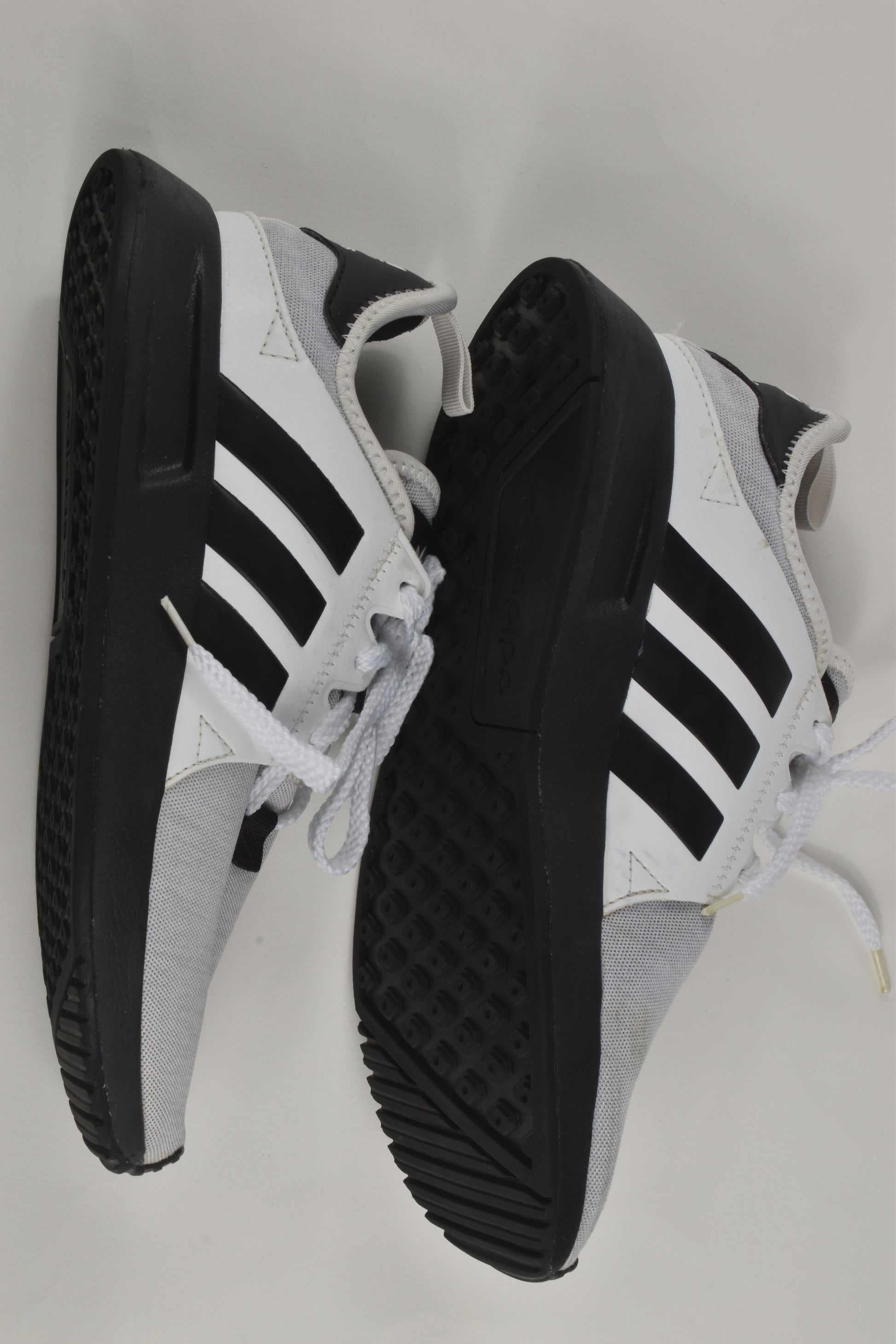 Adidas Size UK 3.5 Shoes