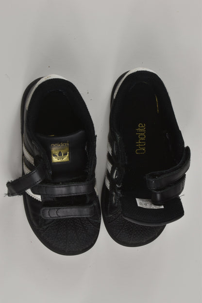 Adidas Superstar Size UK 9 Black Shoes