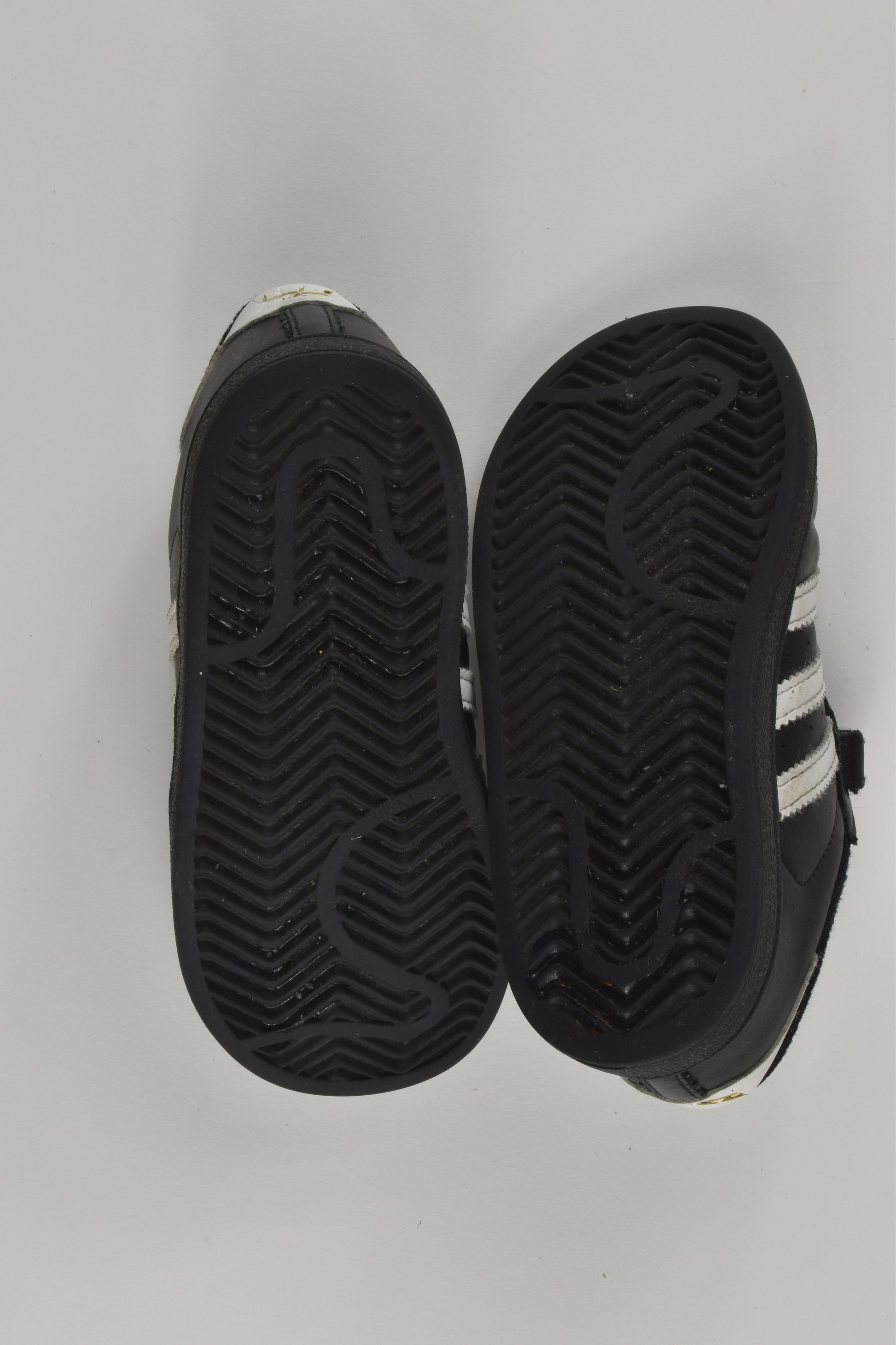 Adidas Superstar Size UK 9 Black Shoes