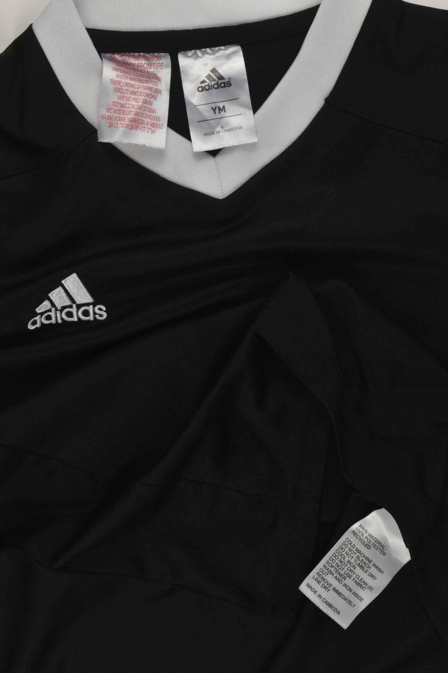 Adids Size approx 9-10 Sport T-shirt