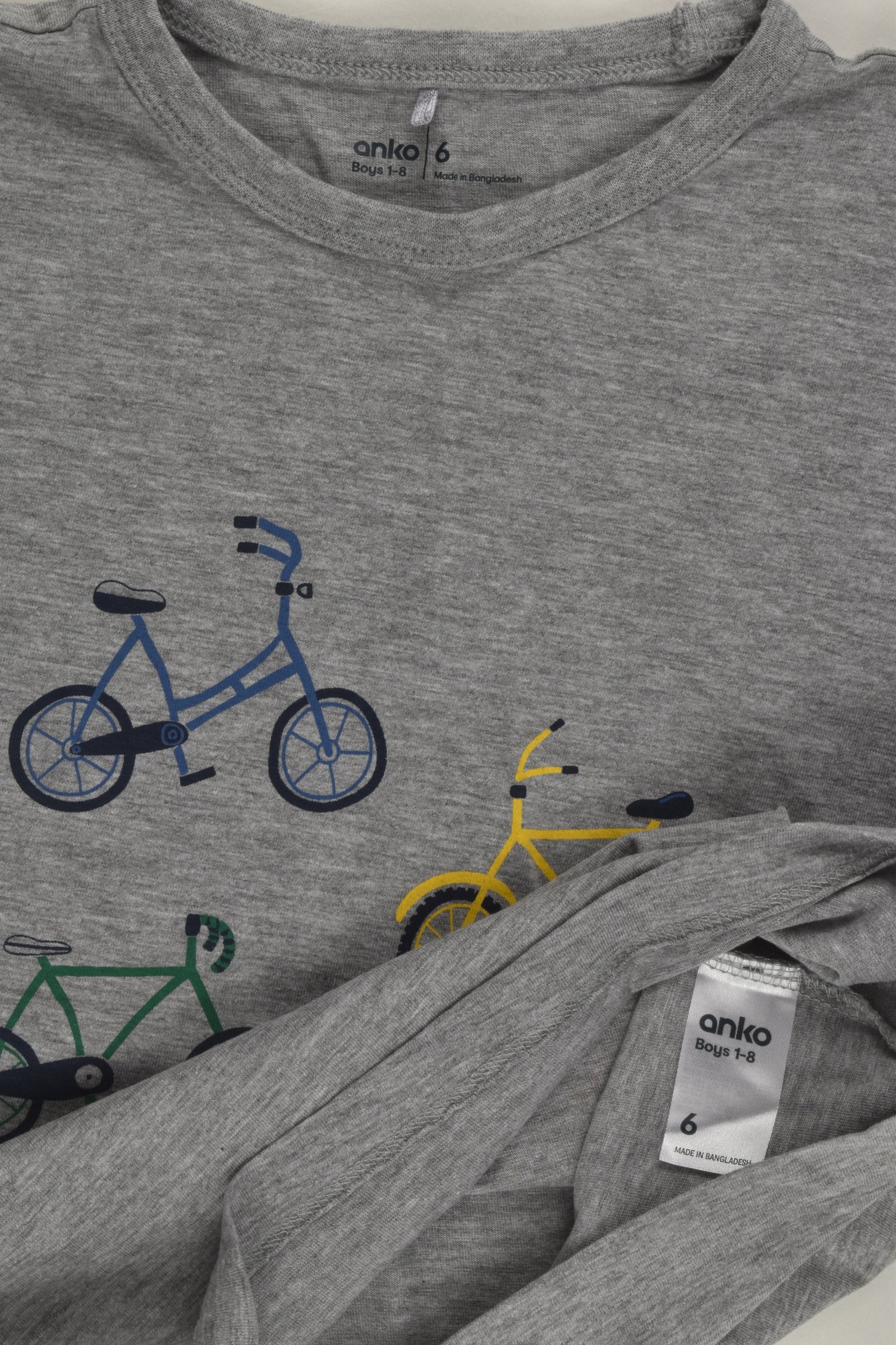 Anko Size 6 Bicycles Size 6 Bicycles T-shirt