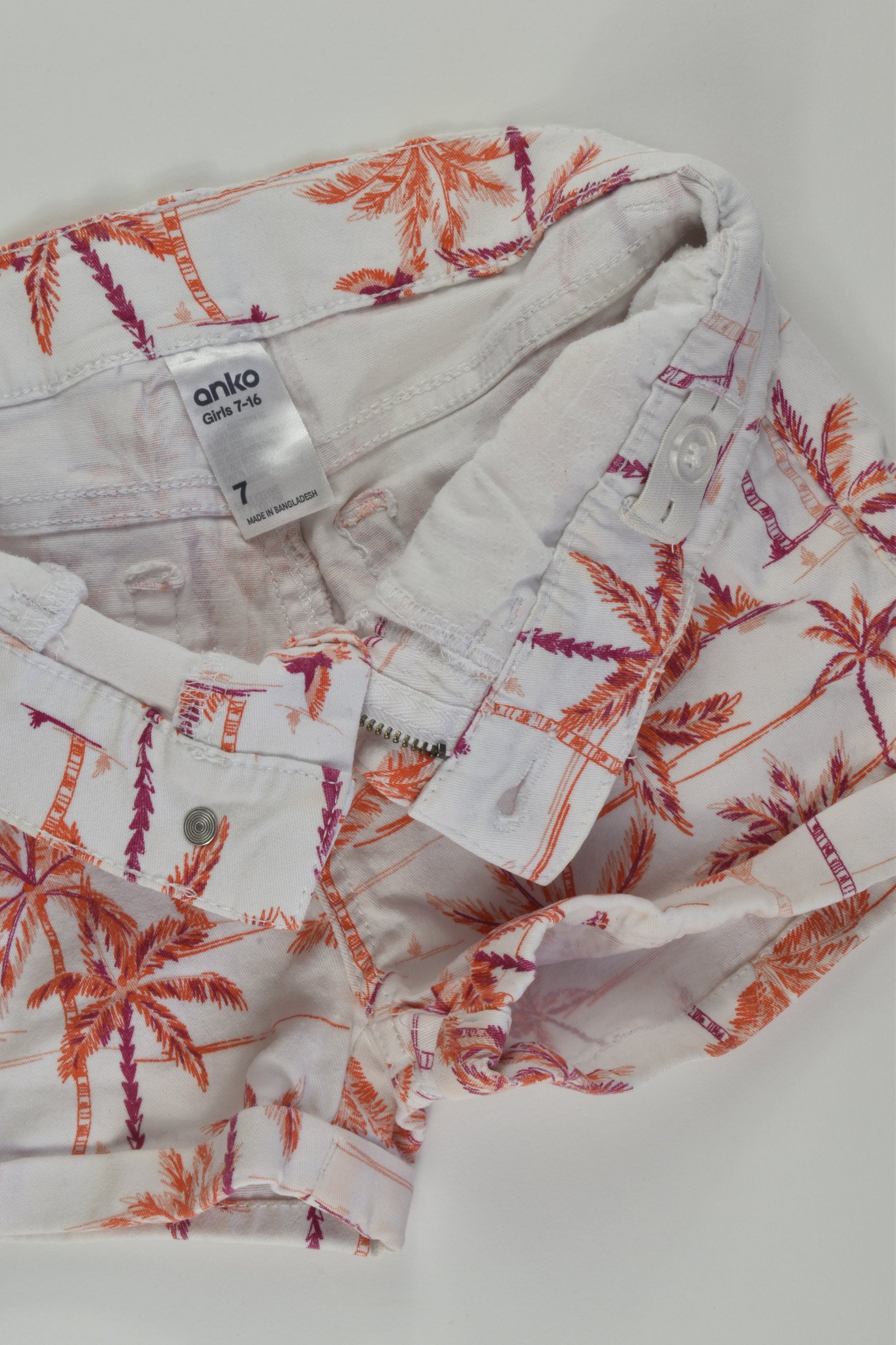 Anko Size 7 Stretchy Palm Trees Shorts