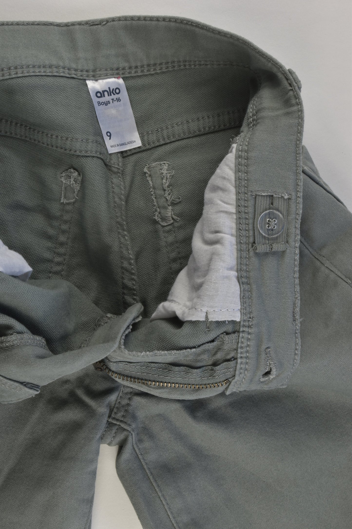 Anko Size 9 Stretchy Shorts