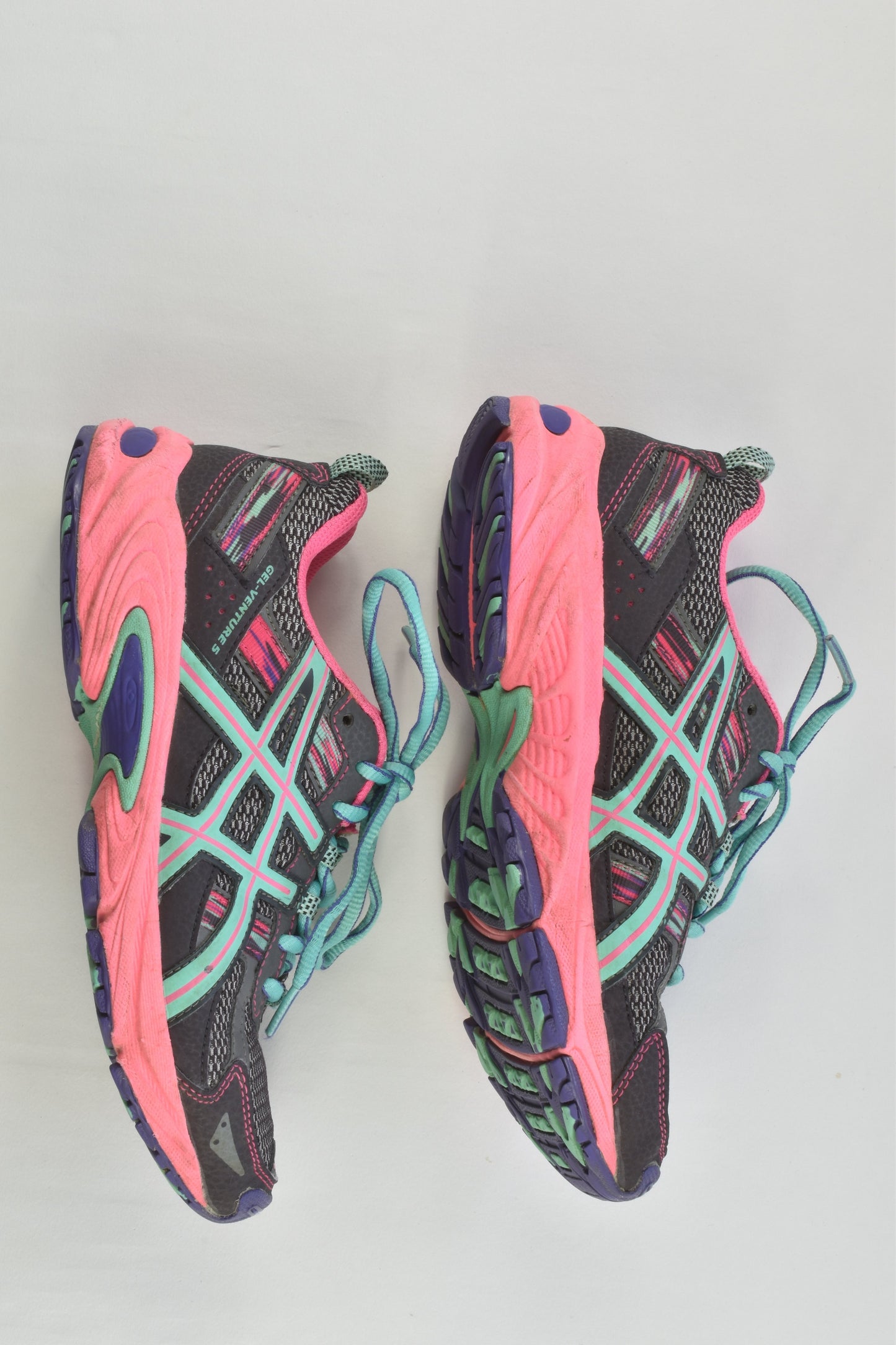 Asics Size US 4 Shoes