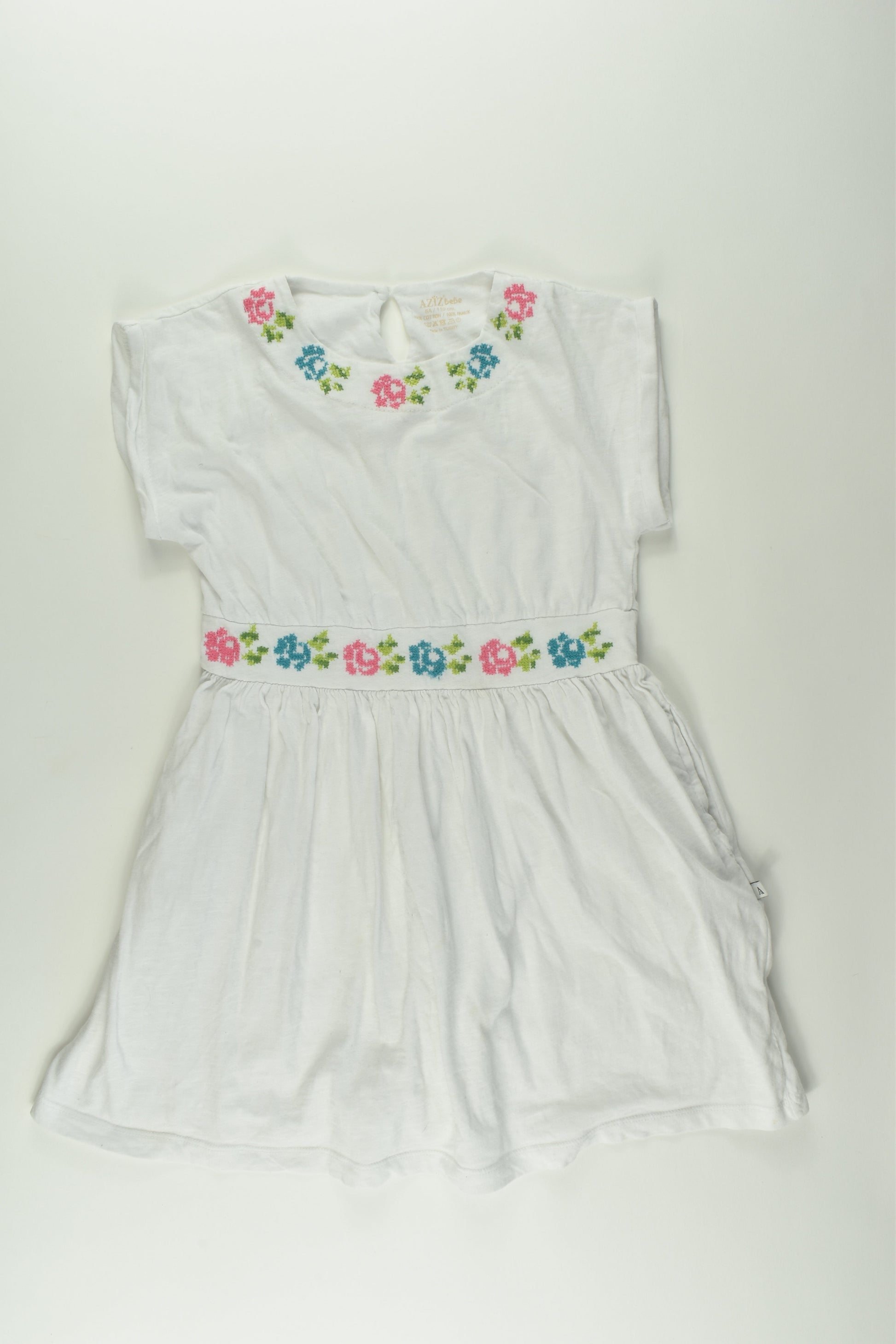 Aziz Bebe Size 5 Embroidery Dress MiniMe Preloved - Baby and Kids' Clothes Aziz Bebe Size 5 Embroidery Dress MiniMe Preloved - Baby and Kids' Clothes