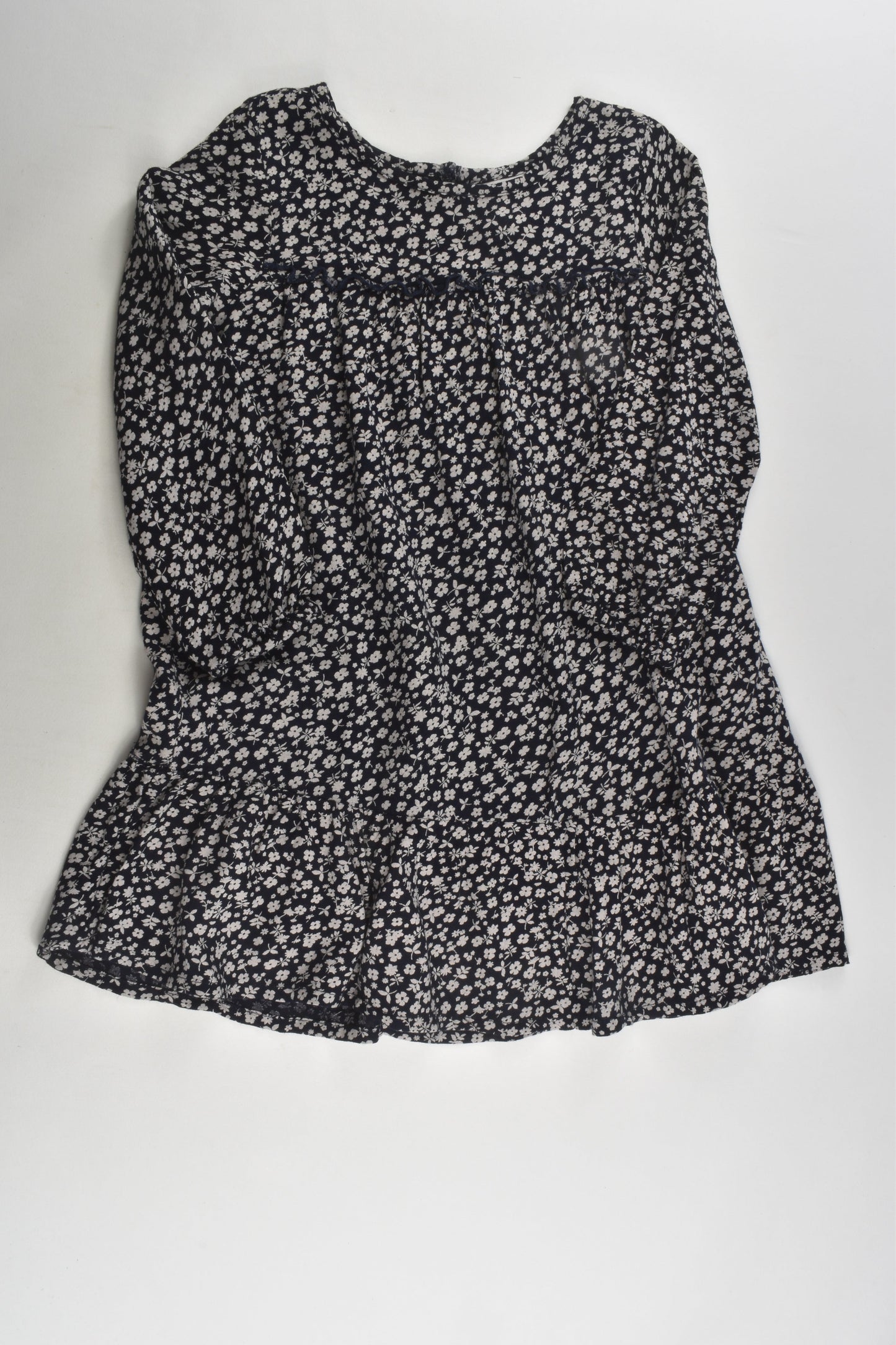 B Collection Size 4 Floral Viscose Dress