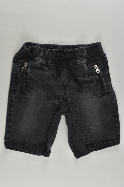 B Collection Size 4 Stretchy Denim Shorts