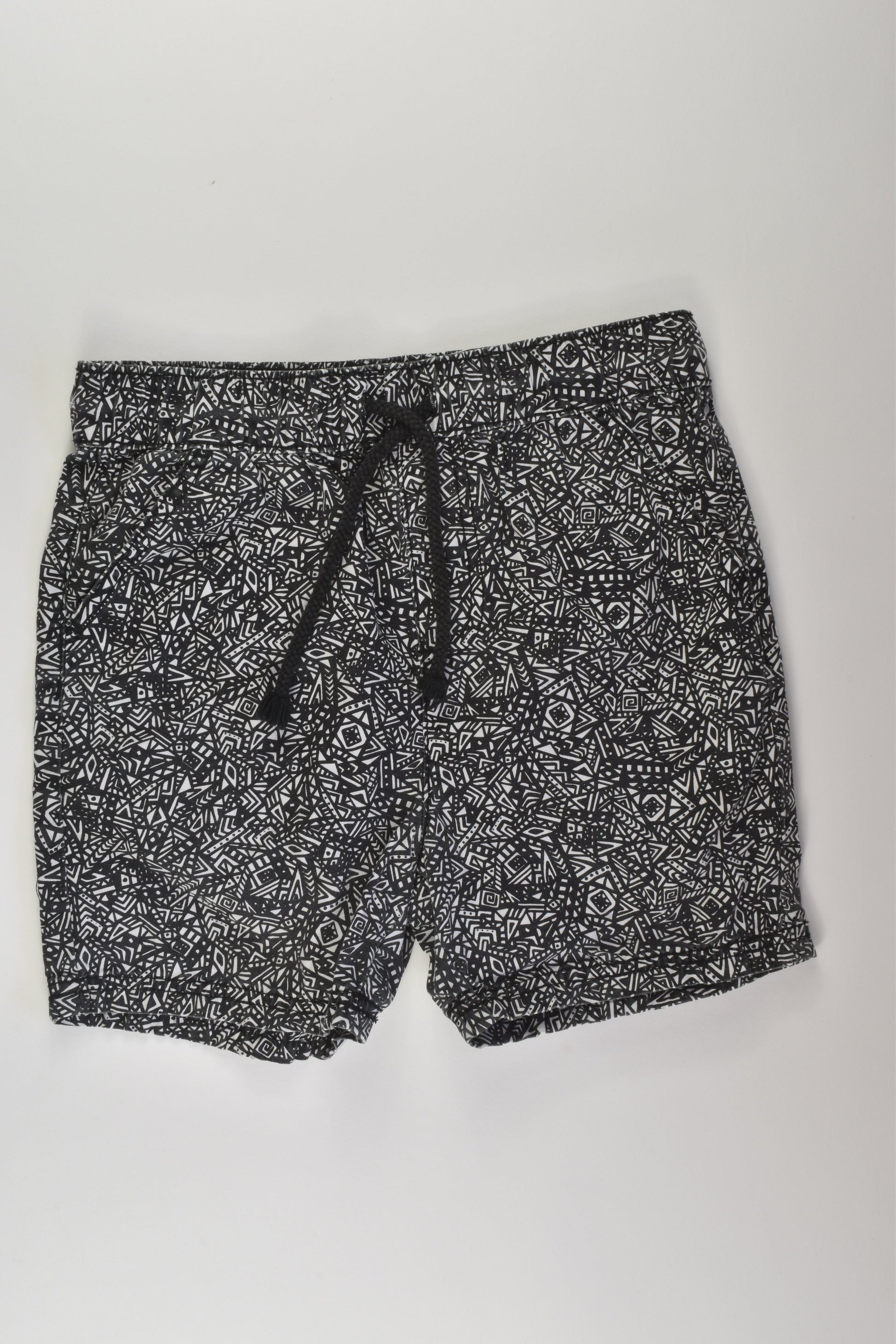 B Collection Size 8 Shorts