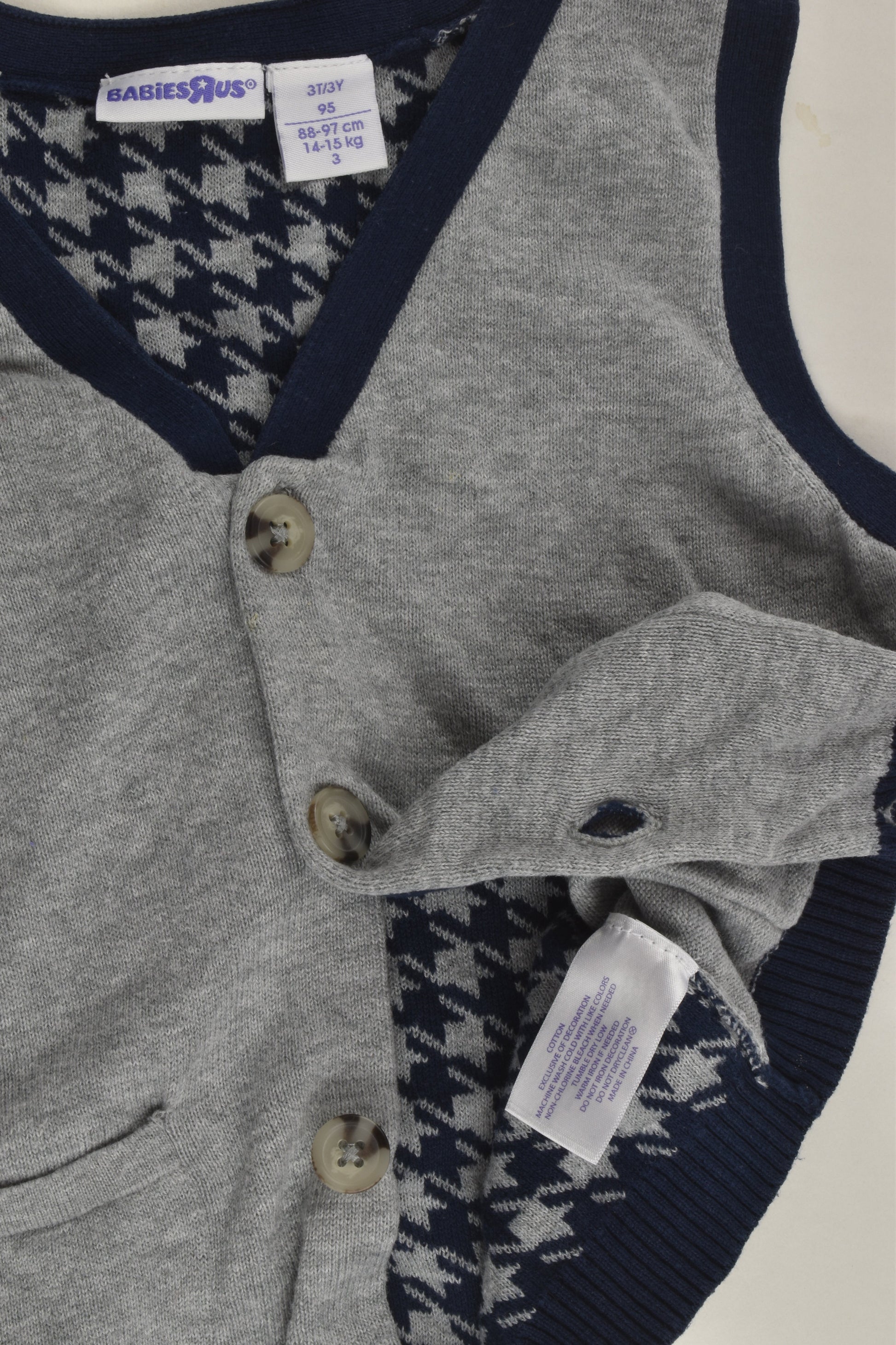 BabiesRus Size 3 Knit Vest