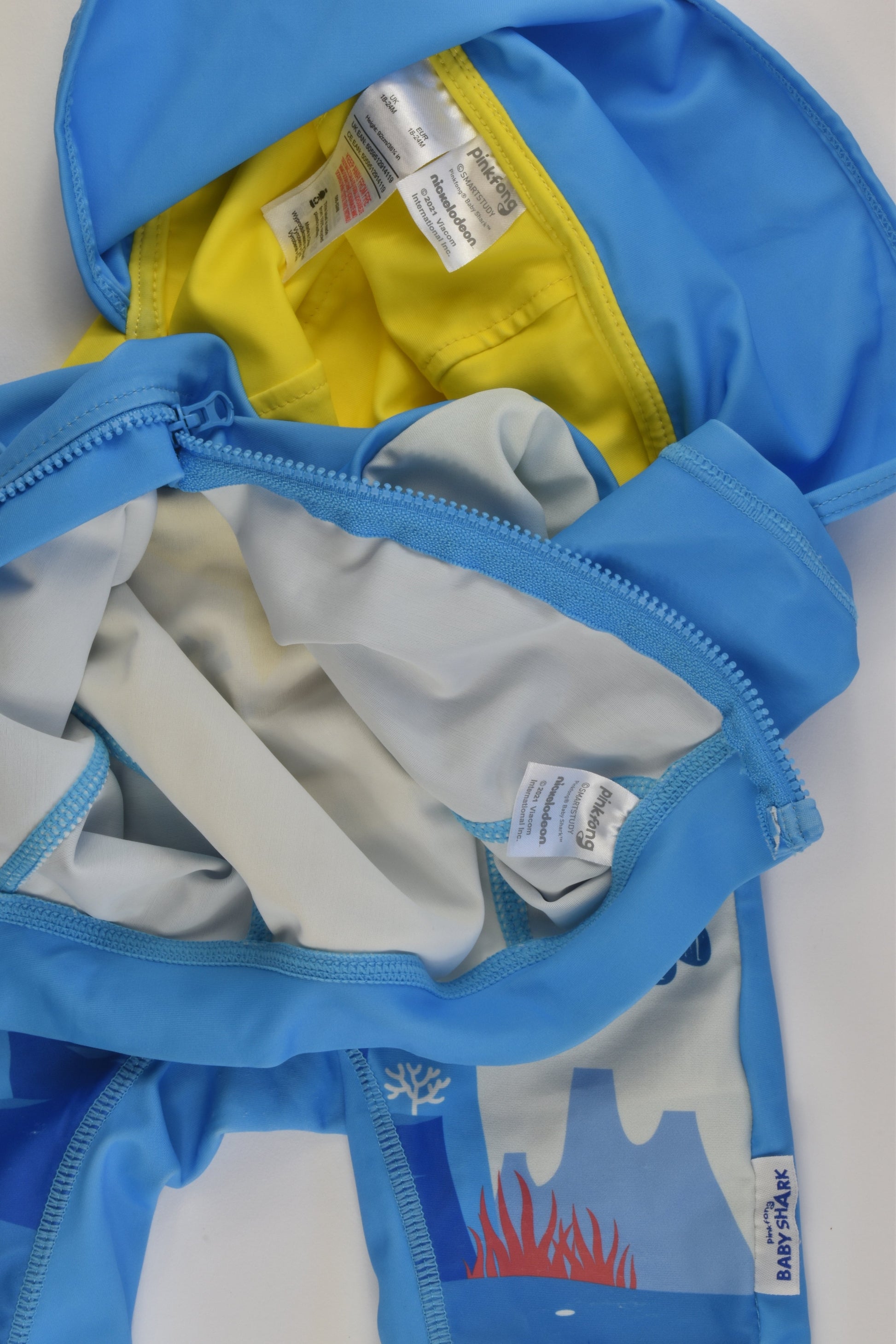 Baby Shark Size 2 Rashie Suit and Hat