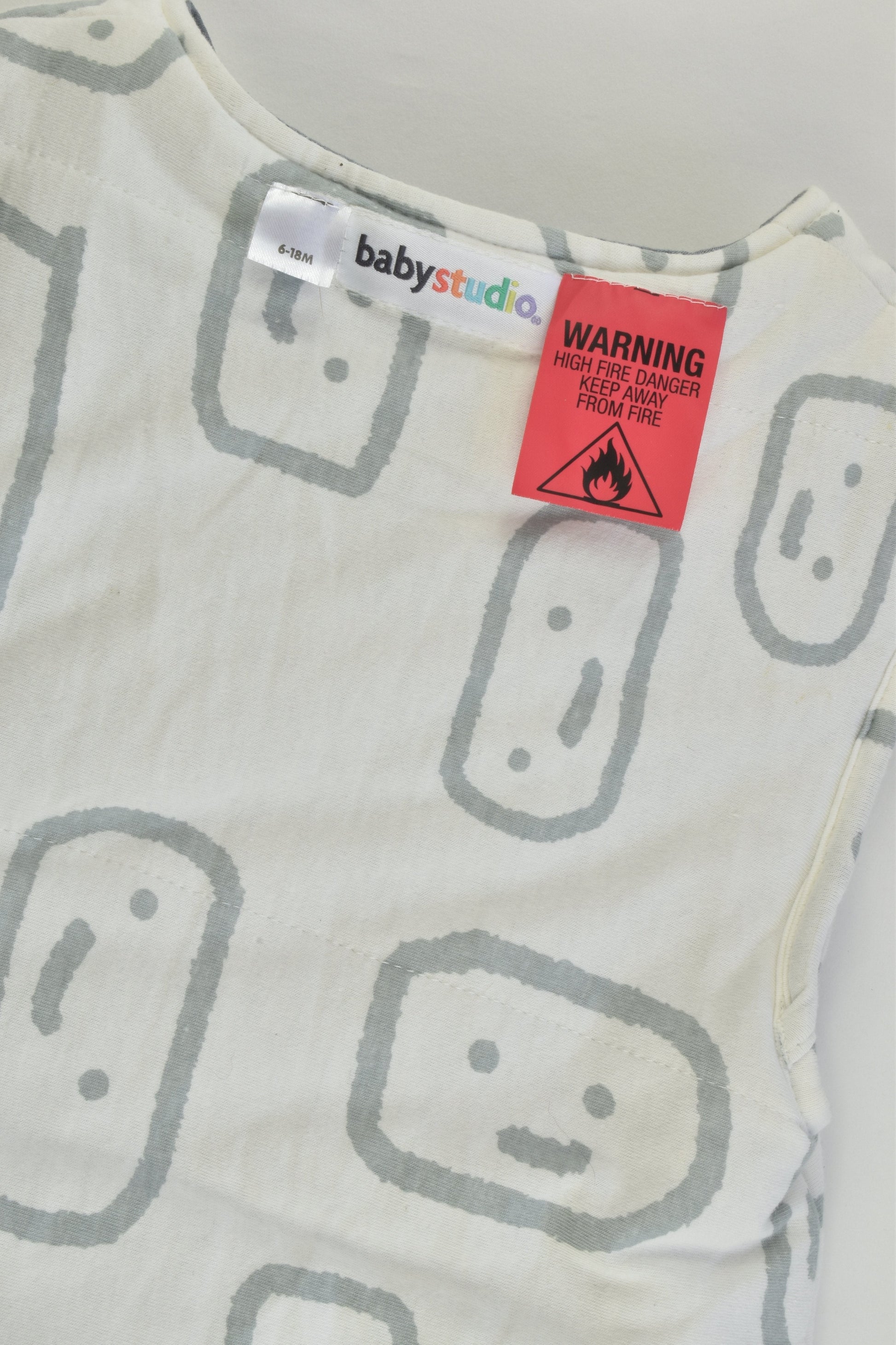Baby Studio Size 0-1 (6-18 months) Reversible 2.5 Tog Sleeping Bag