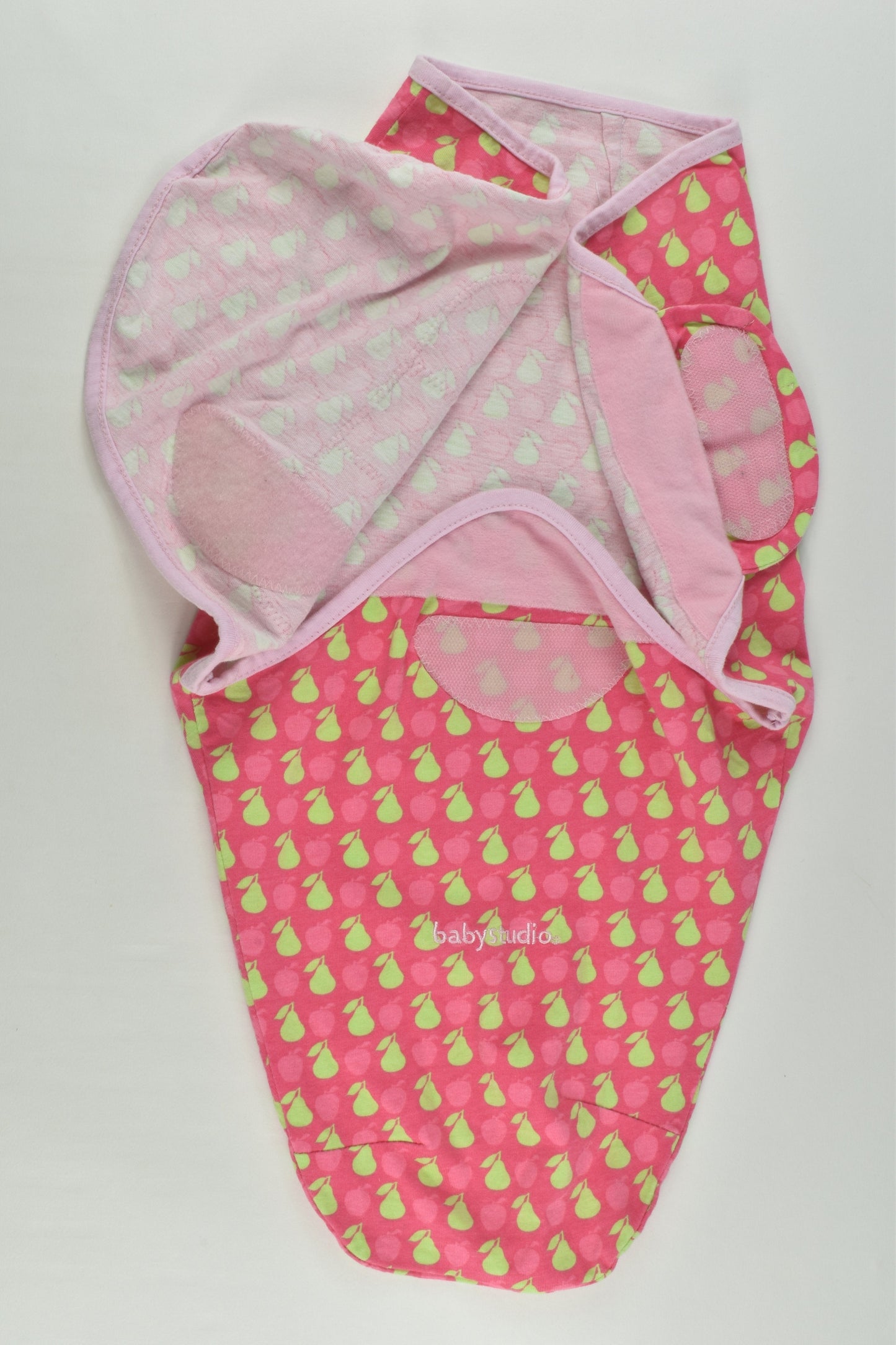 Baby Studio Size S (0-3 months) Pears Swaddle Wrap