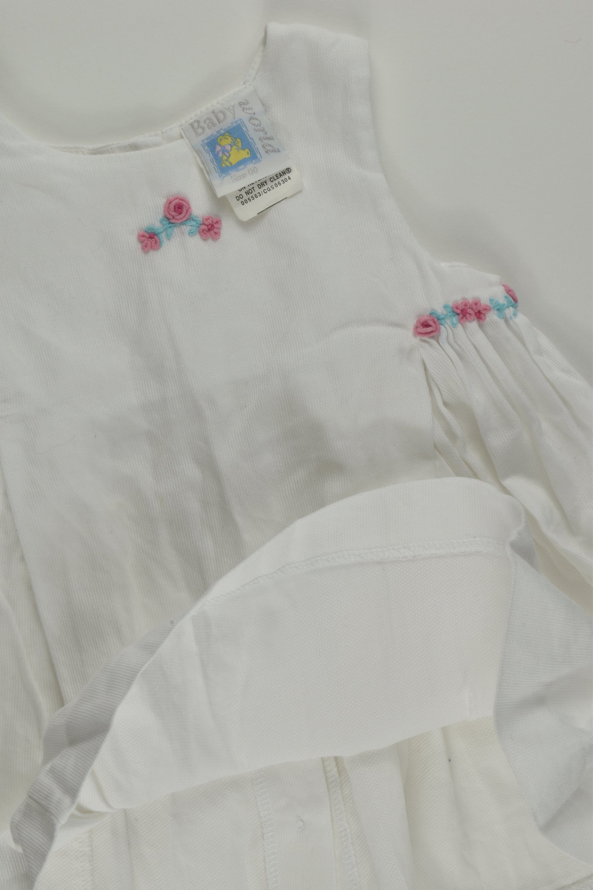 Baby World Size 00 Embroidery Dress