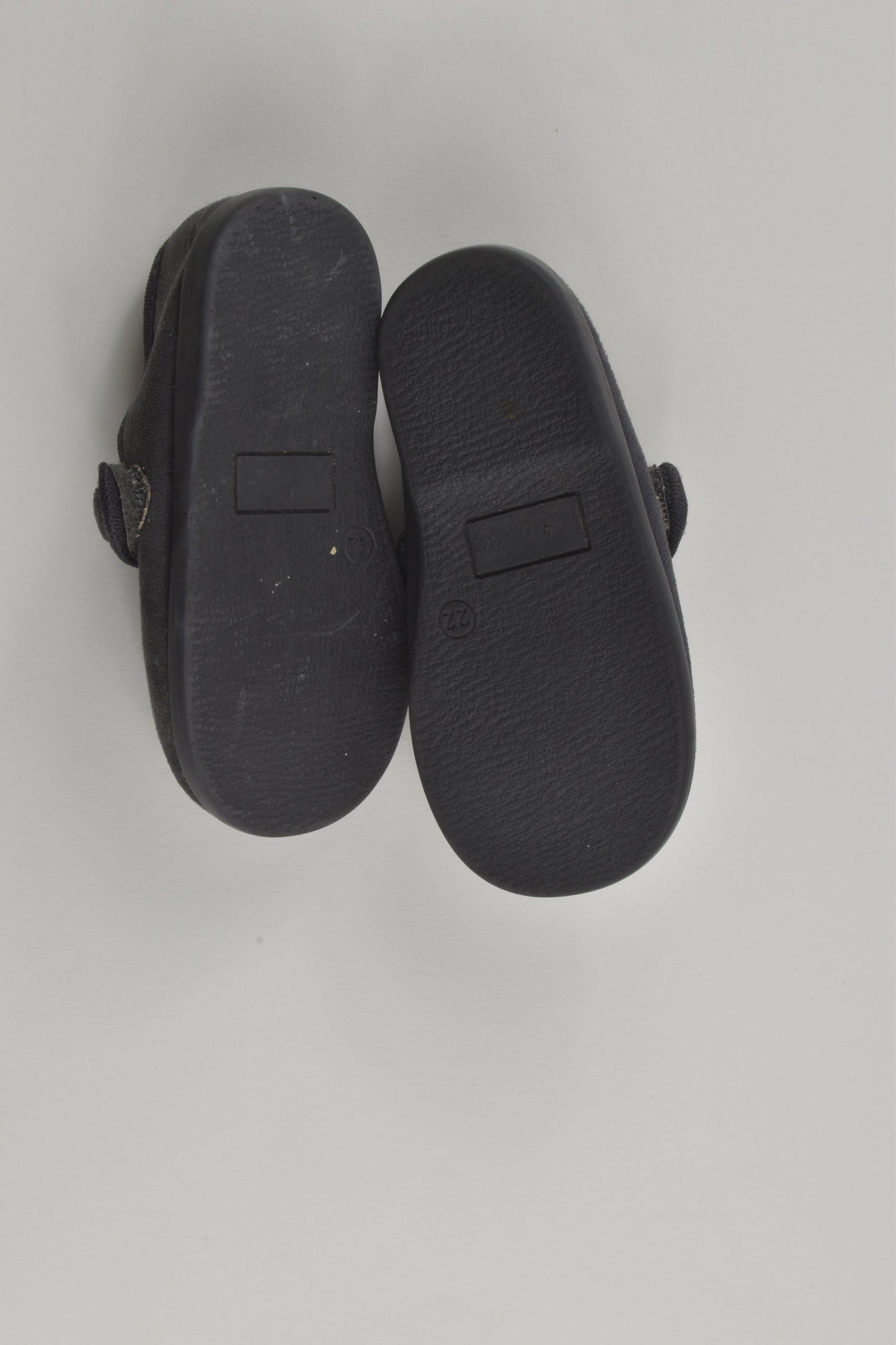Batilas Size EUR 22 Shoes