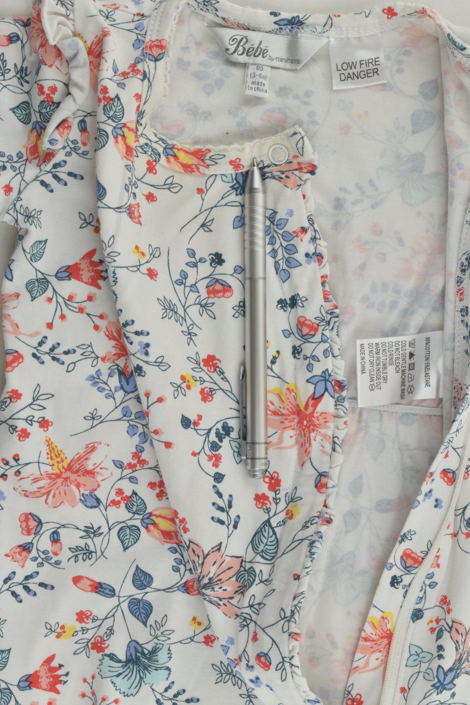 Bébé by Minihaha Size 00 Floral Romper