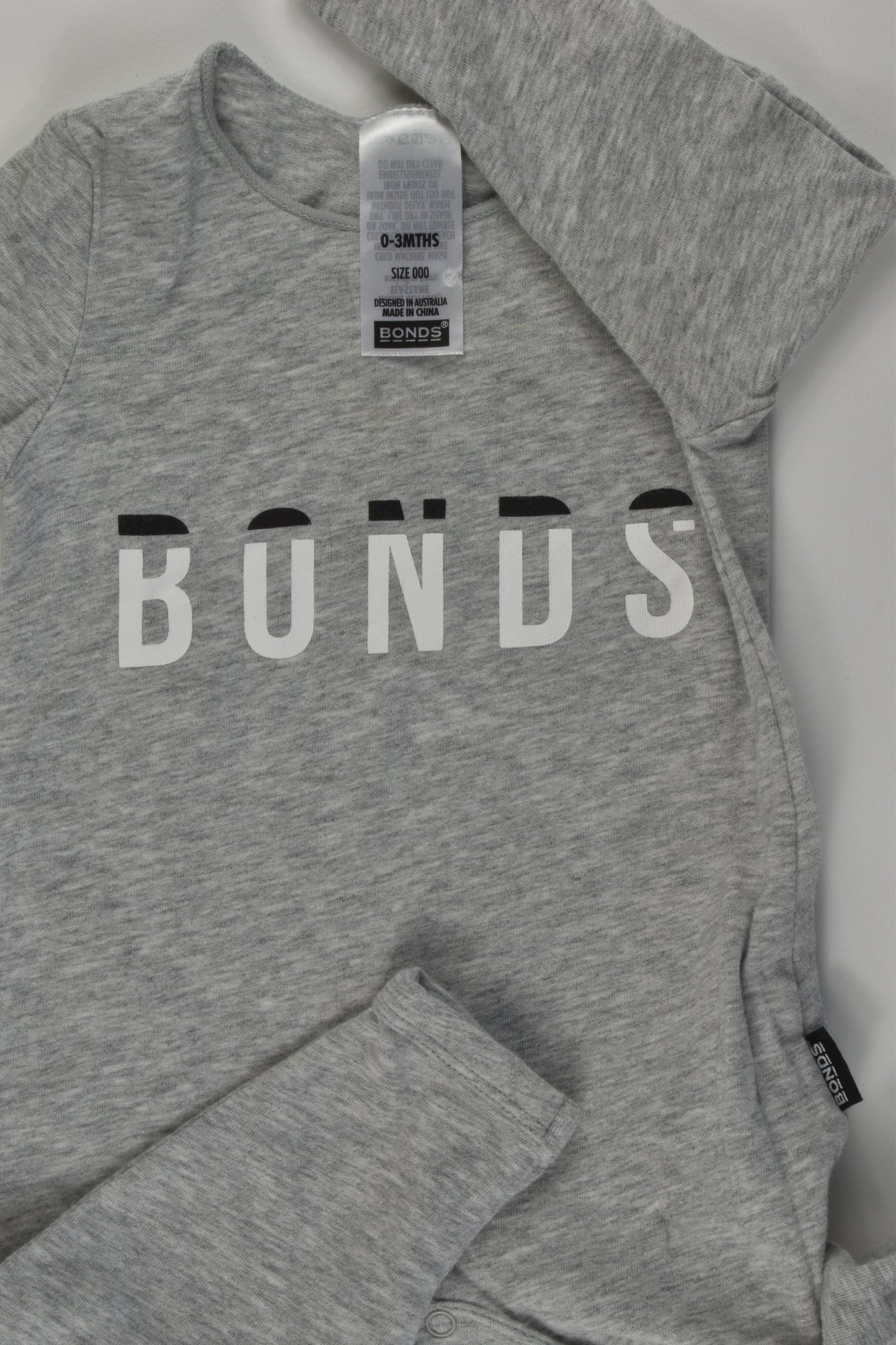 Bonds Size 000 Logo Romper