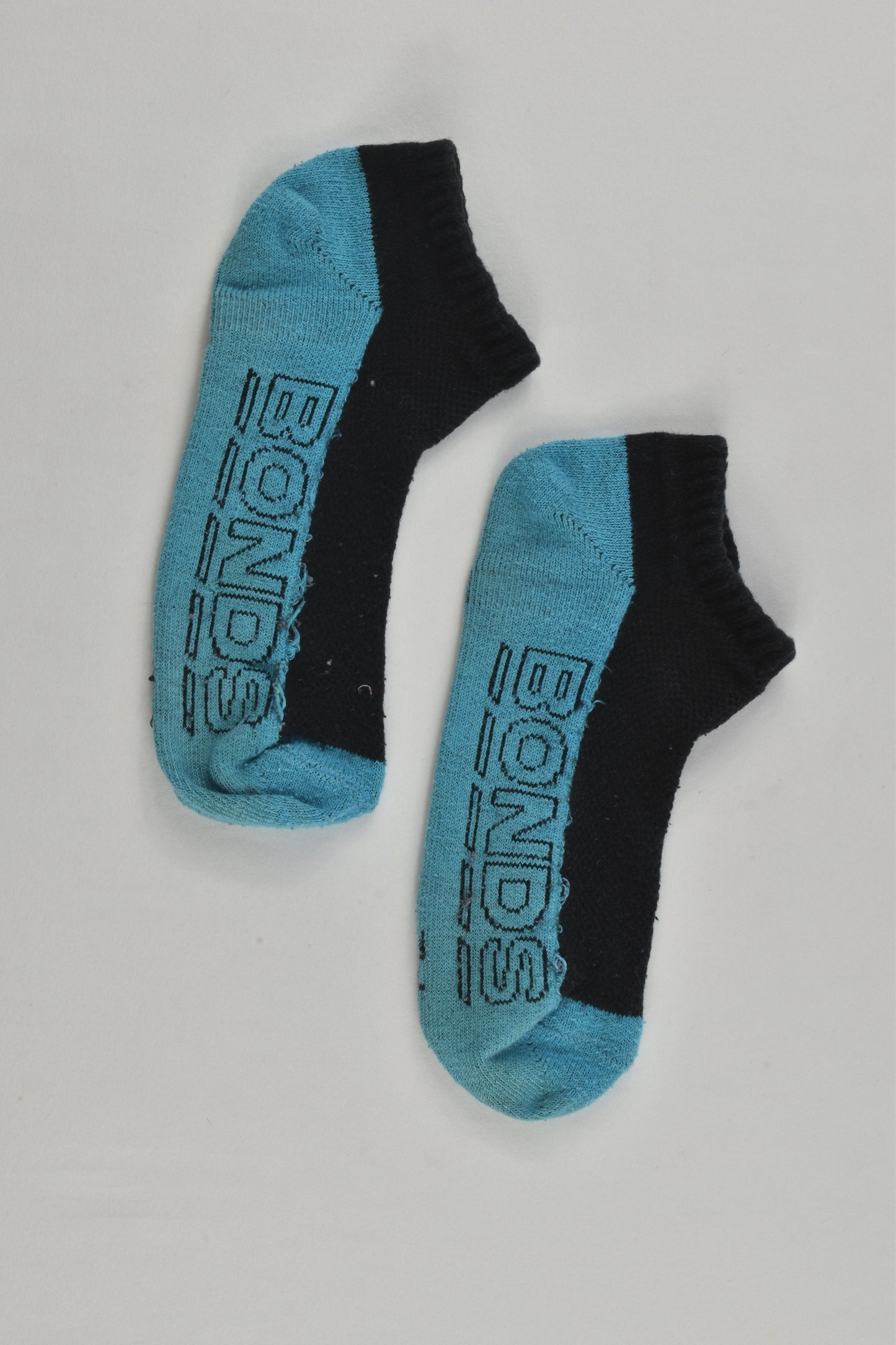 Bonds Size 9-12 (5-7 years) Socks