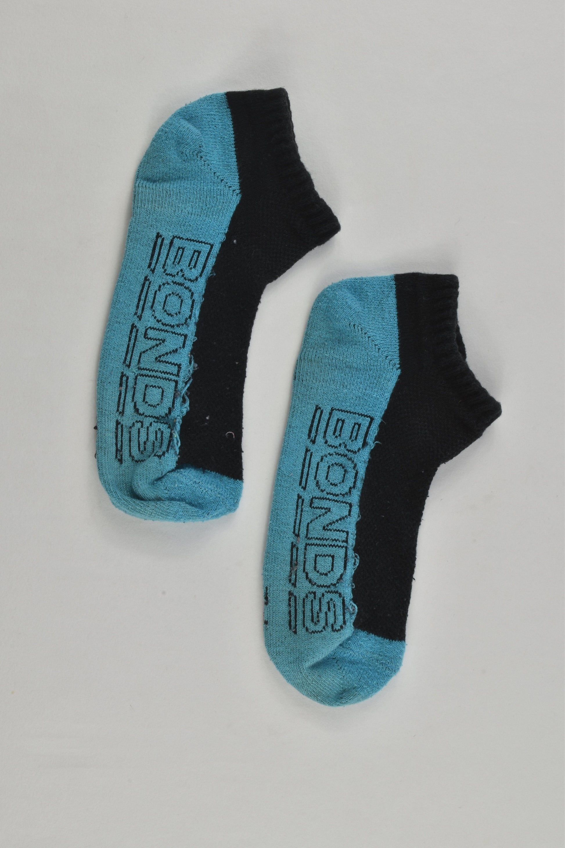 Bonds Size 9-12 (5-7 years) Socks