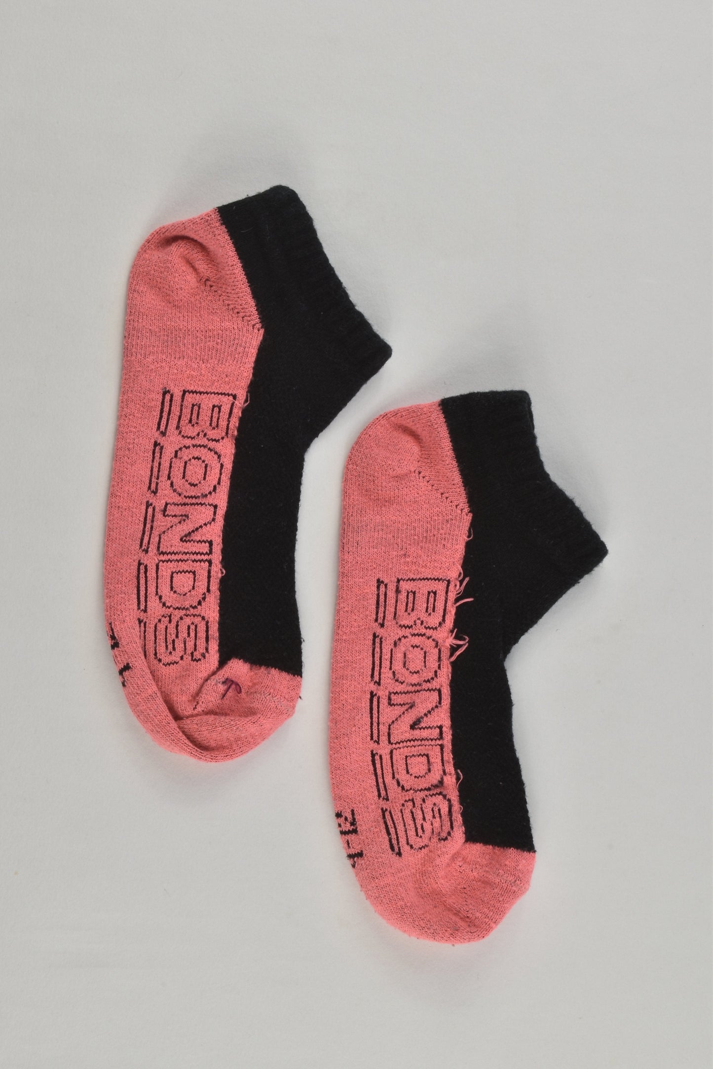 Bonds Size 9-12 (5-7 years) Socks