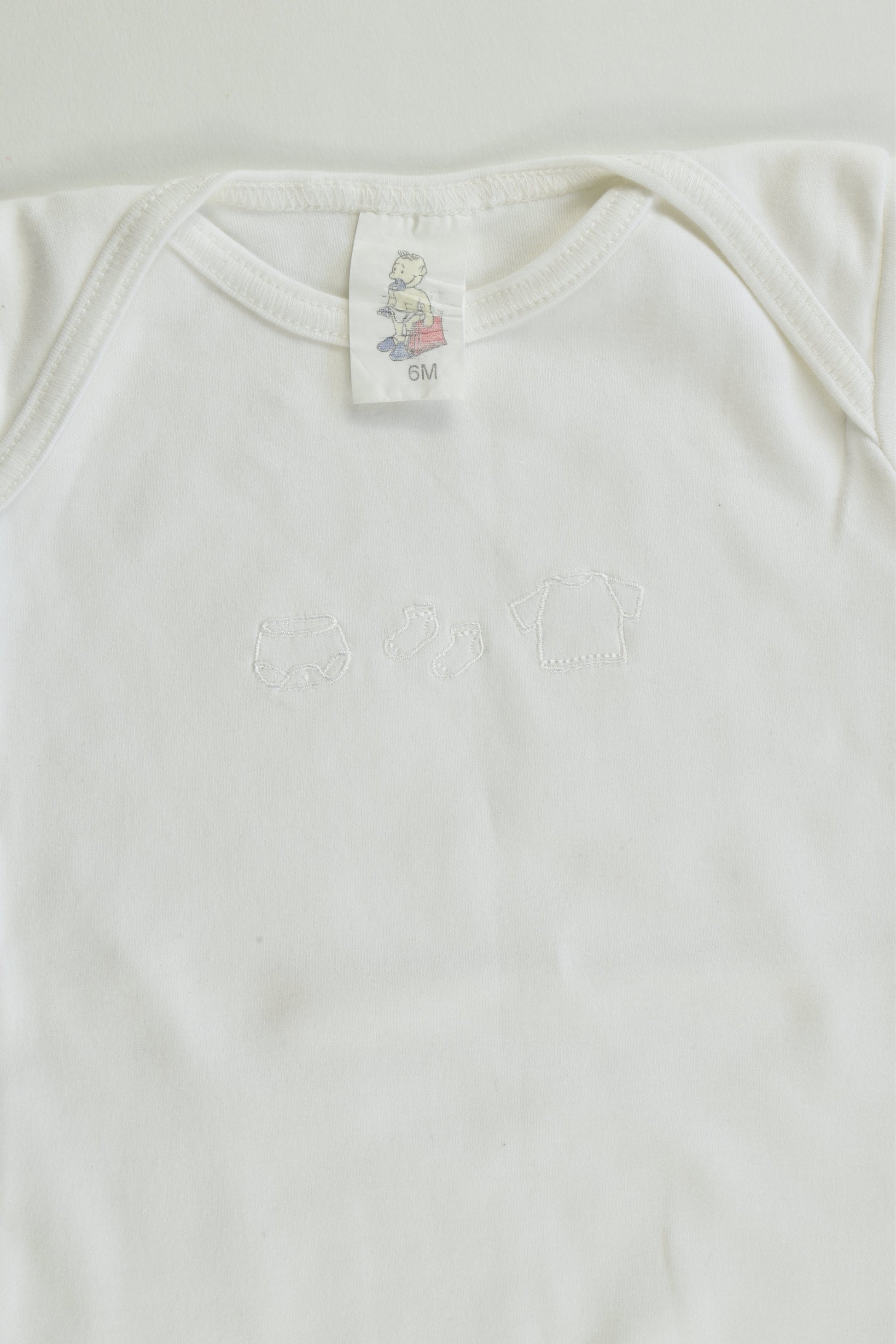 Brand Unknown (Portugal) Size 6 months Bodysuit