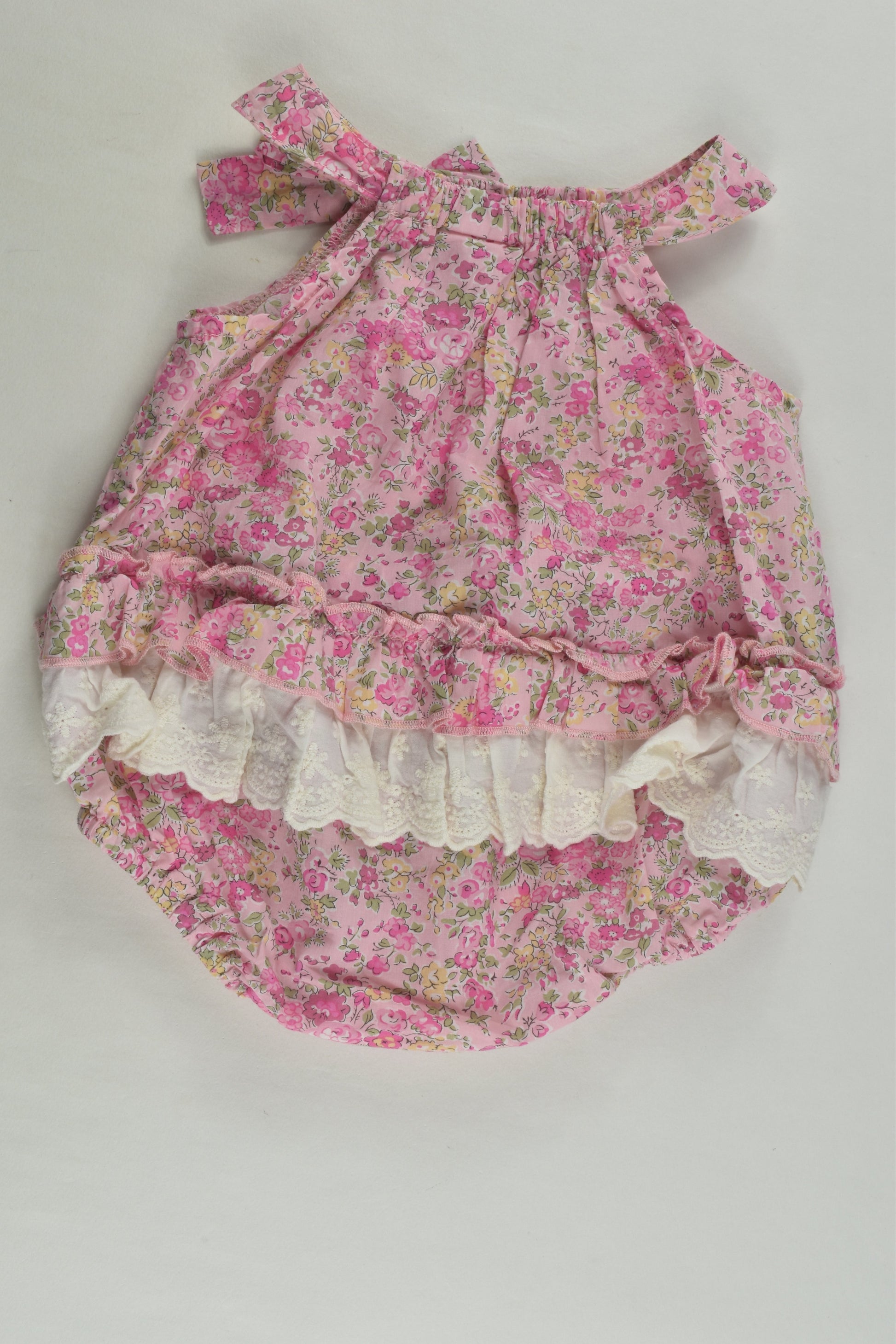 Brand Unknown Size approx 000 Floral Bubble Romper